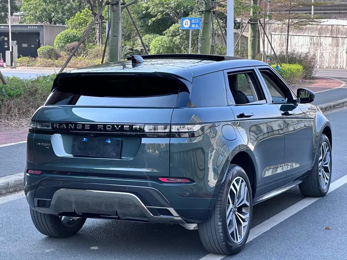 Land Rover Range Rover Evoque 2022 г. 48369 км. — фото 6