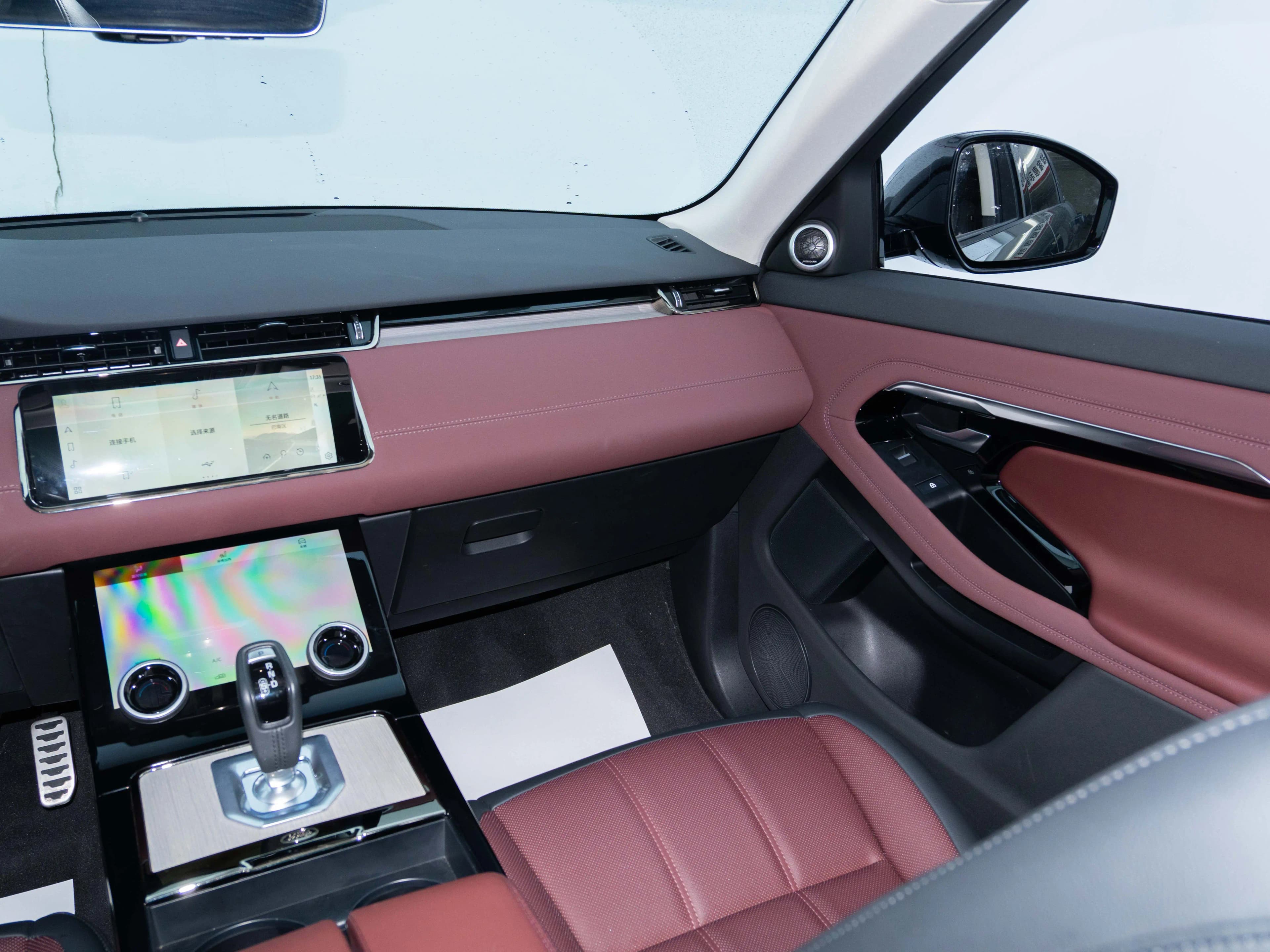 Land Rover Range Rover Evoque 2023 г. 30070 км. — фото 16