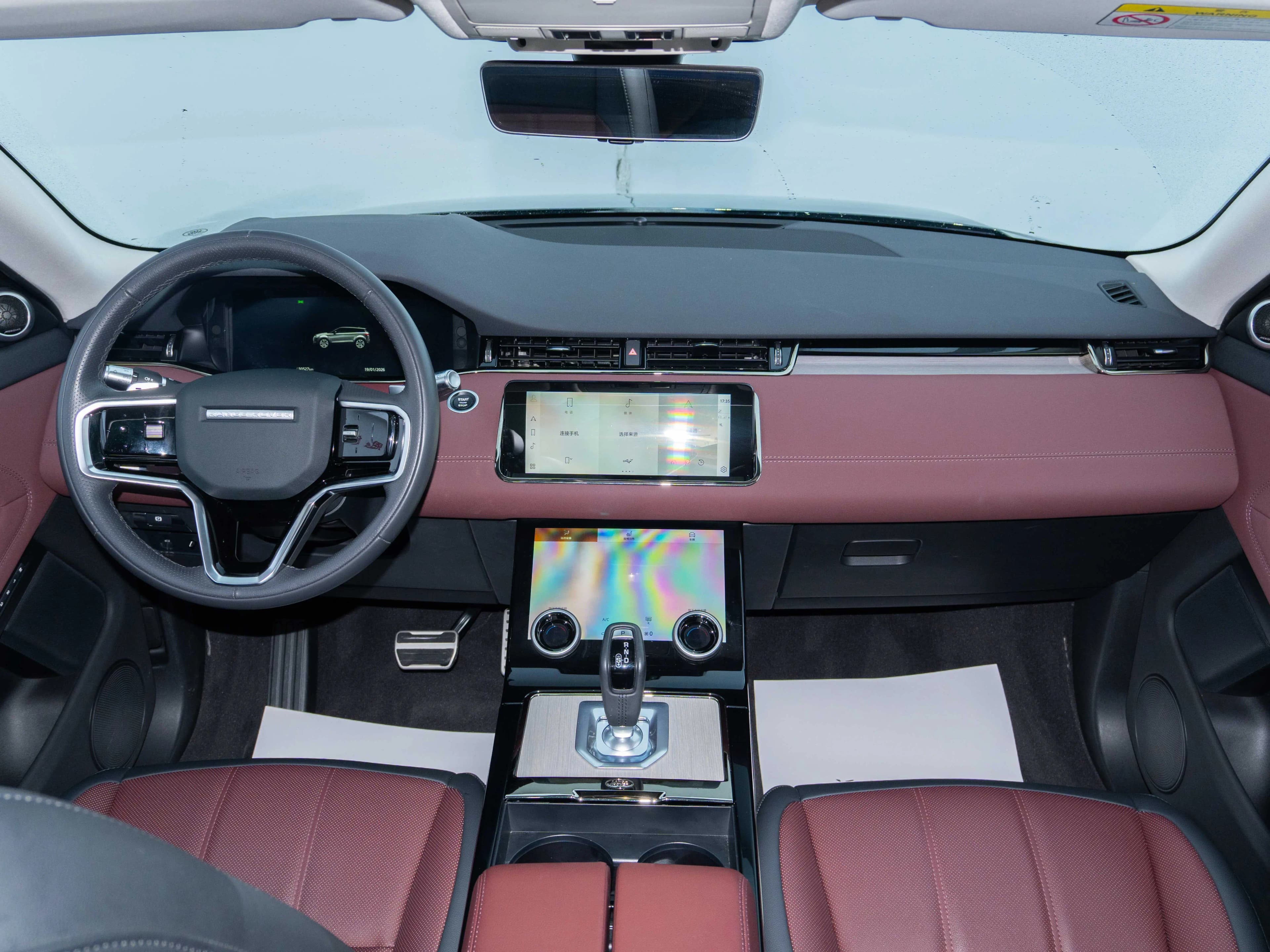 Land Rover Range Rover Evoque 2023 г. 30070 км. — фото 21