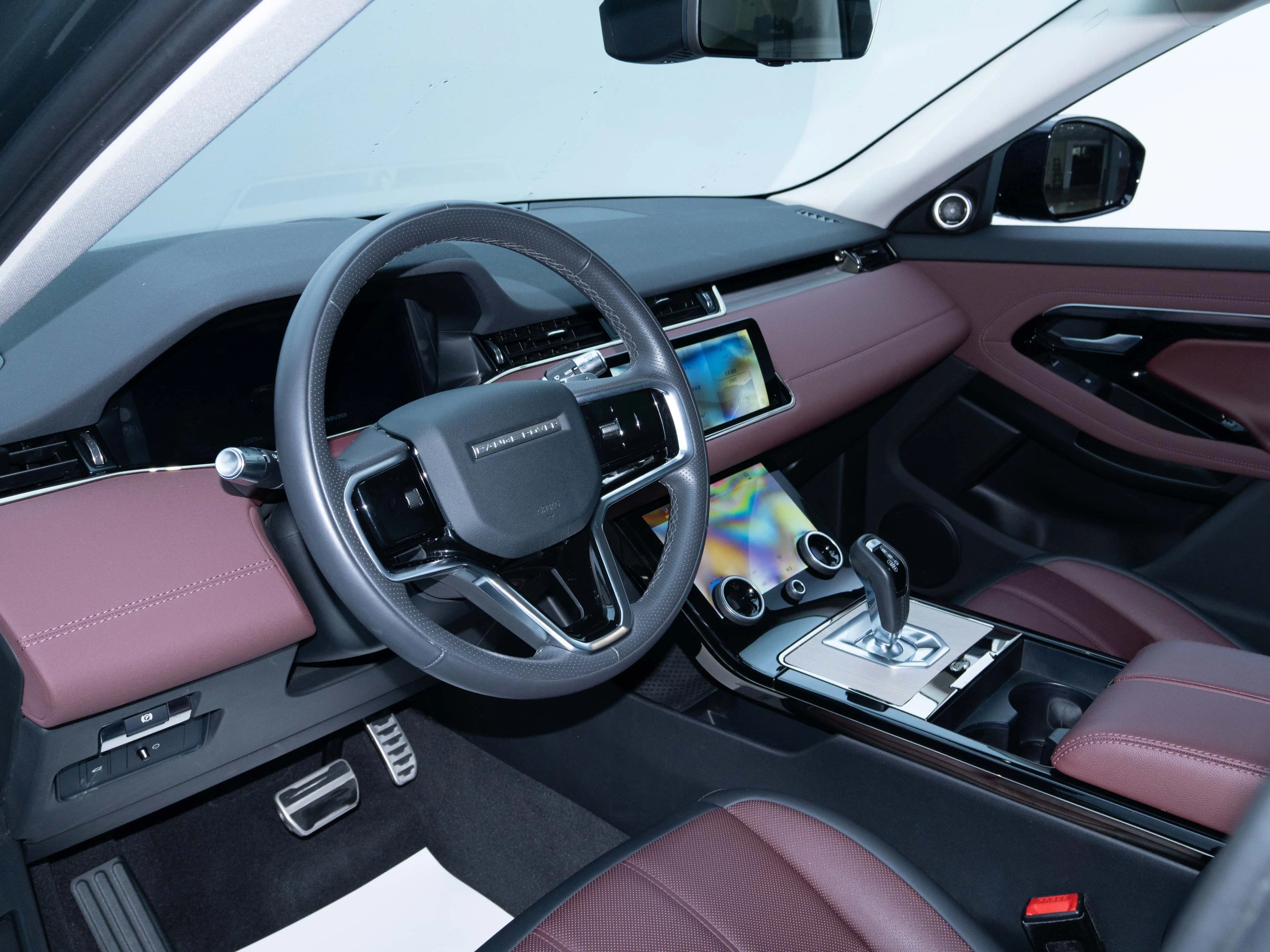 Land Rover Range Rover Evoque 2023 г. 30070 км. — фото 30