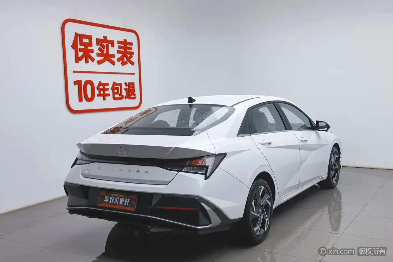 Hyundai Elantra 2024 г. 32444 км. — фото 2