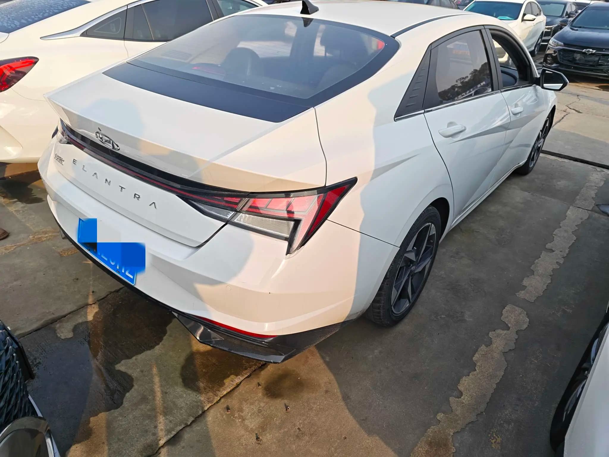 Hyundai Elantra 2021 г. 46545 км. — фото 5
