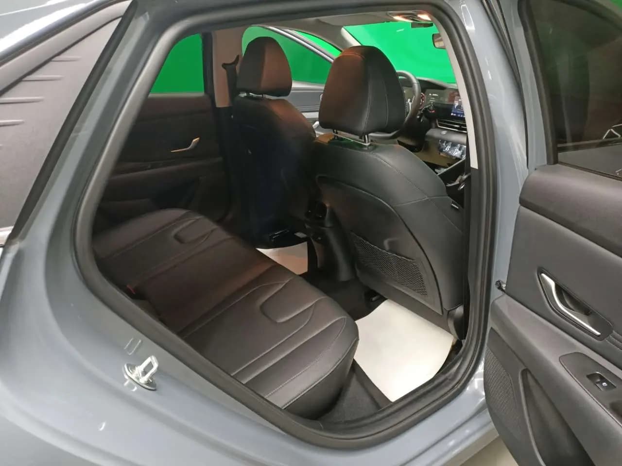 Hyundai Elantra 2023 г. 26049 км. — фото 17