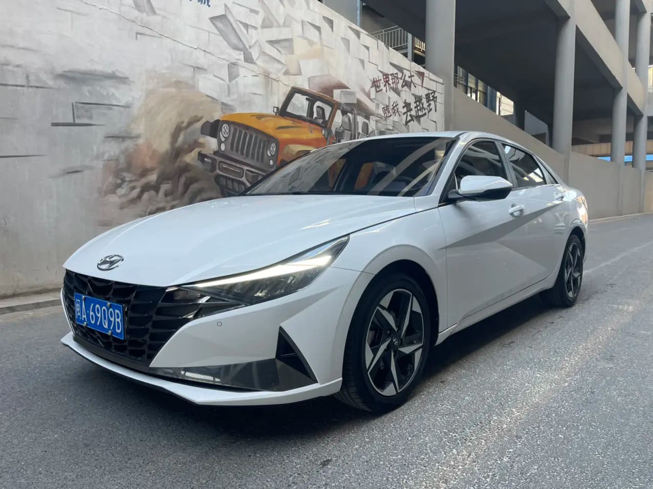 Hyundai Elantra 2023 г. 36051 км.