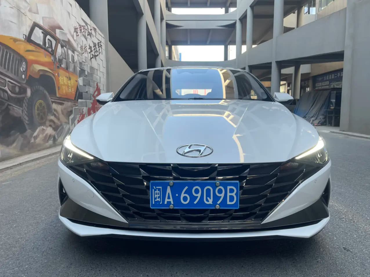 Hyundai Elantra 2023 г. 36051 км. — фото 2