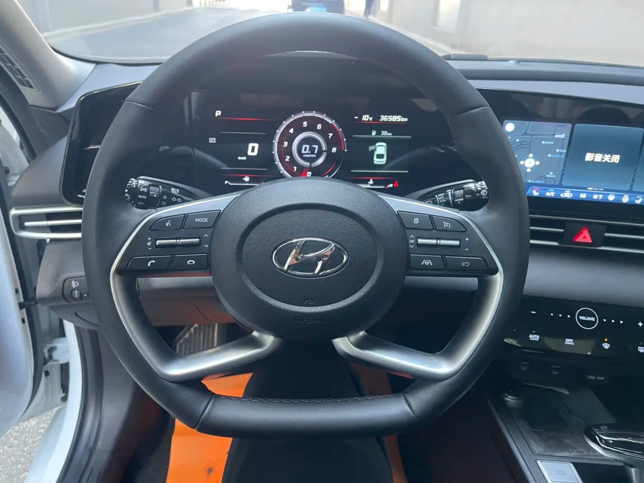 Hyundai Elantra 2023 г. 36051 км. — фото 13