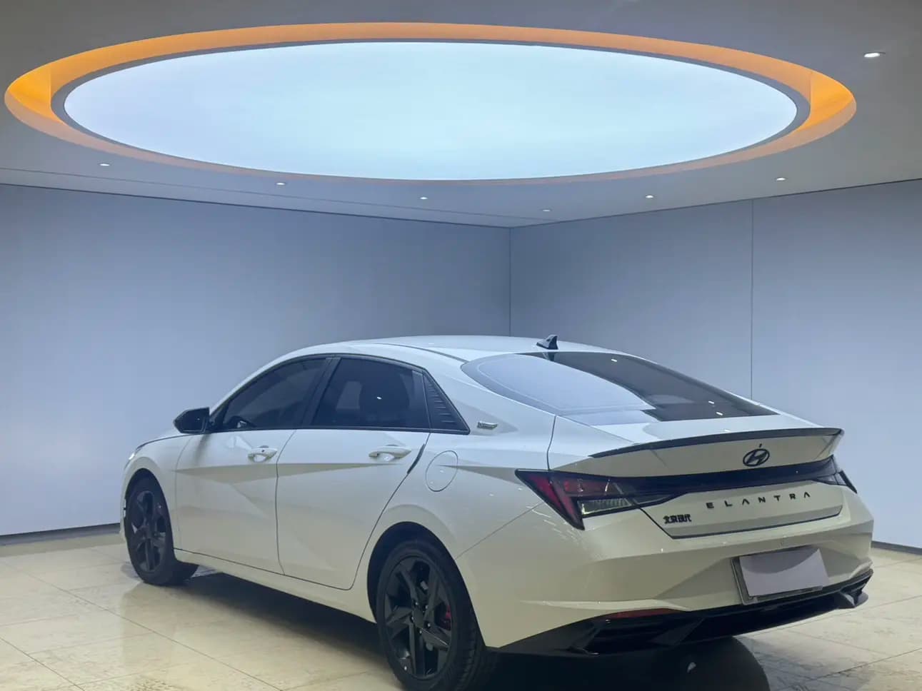 Hyundai Elantra 2022 г. 41052 км. — фото 4