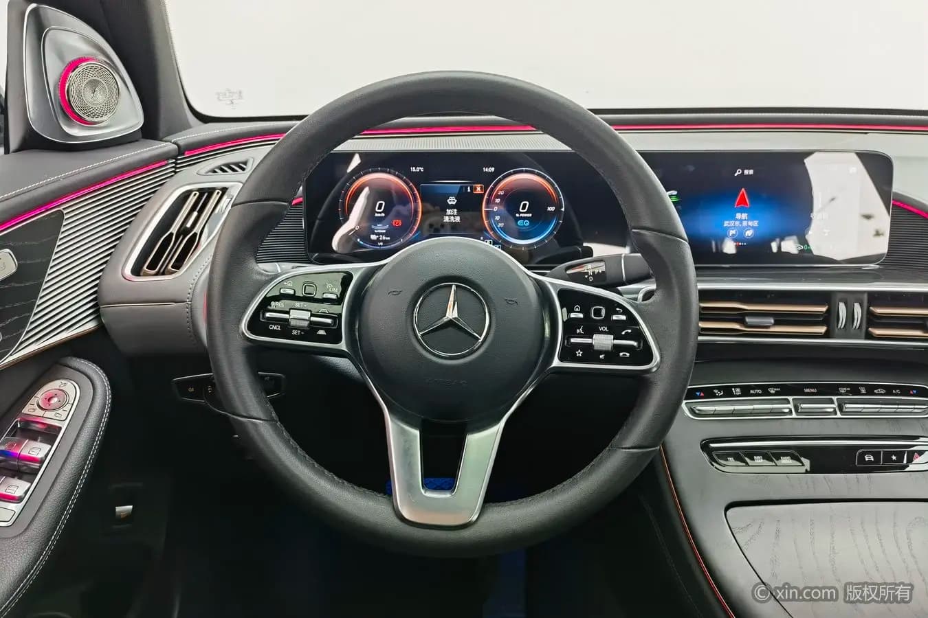 Mercedes-Benz EQC 2021 г. 61387 км. — фото 14