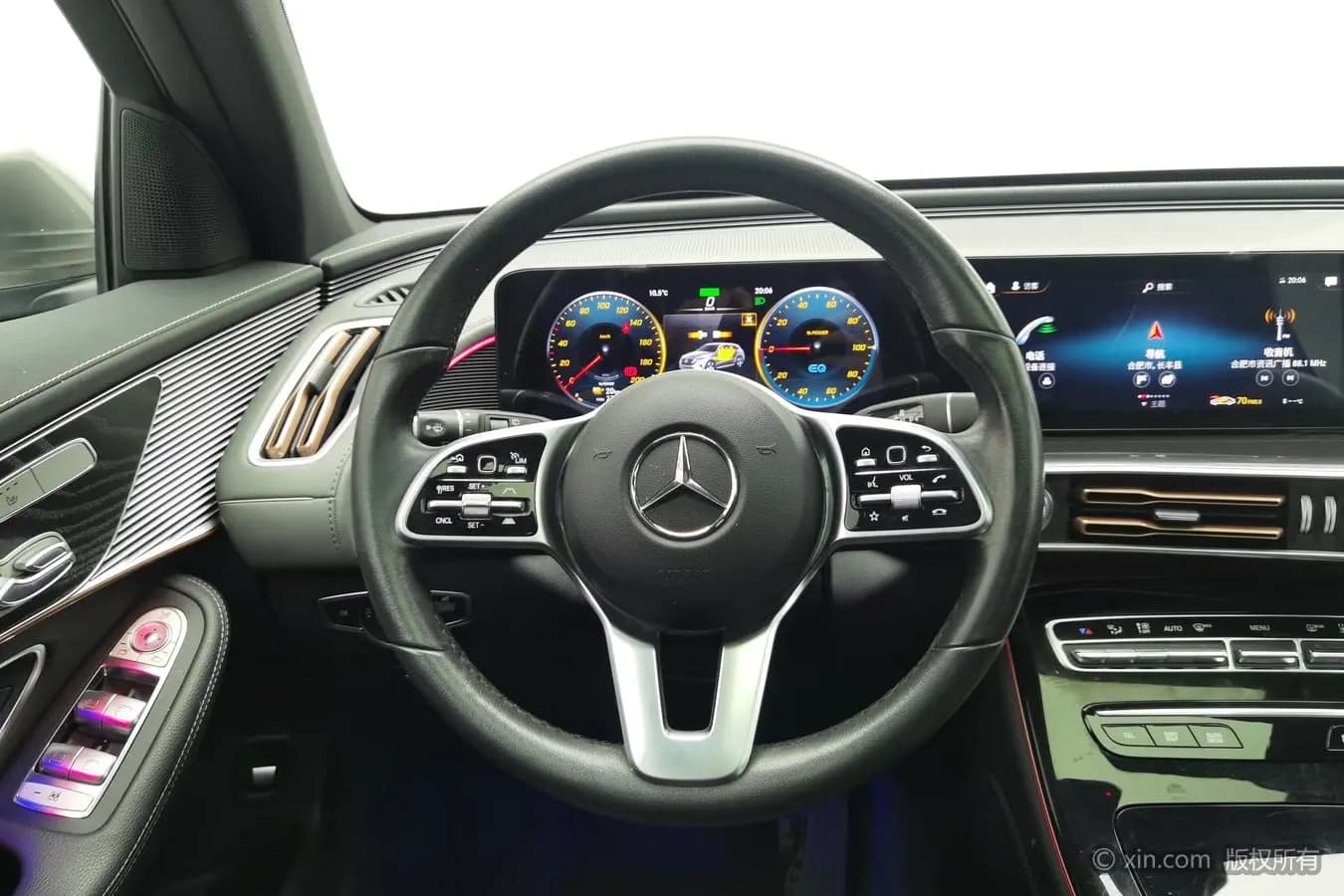 Mercedes-Benz EQC 2022 г. 58288 км. — фото 13