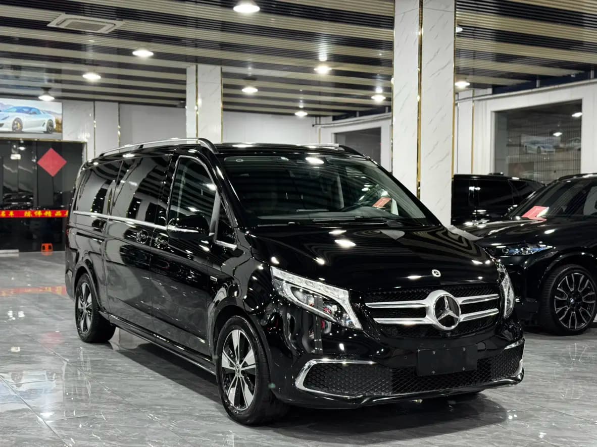 Mercedes-Benz Mercedes Benz V Class 2021 г. 69029 км. — фото 3