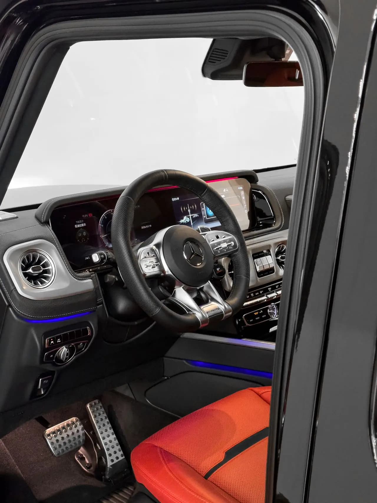 Mercedes-Benz G-Class AMG 2023 г. 5902 км. — фото 12