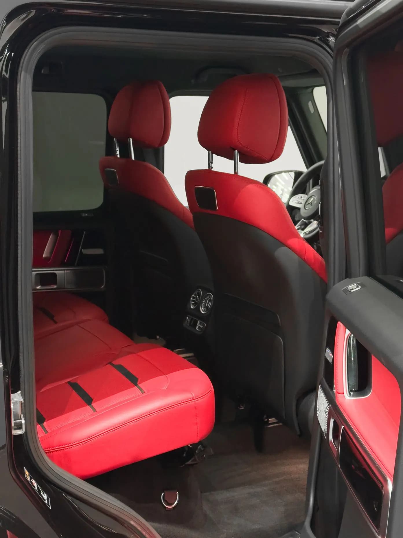 Mercedes-Benz G-Class AMG 2023 г. 5902 км. — фото 15