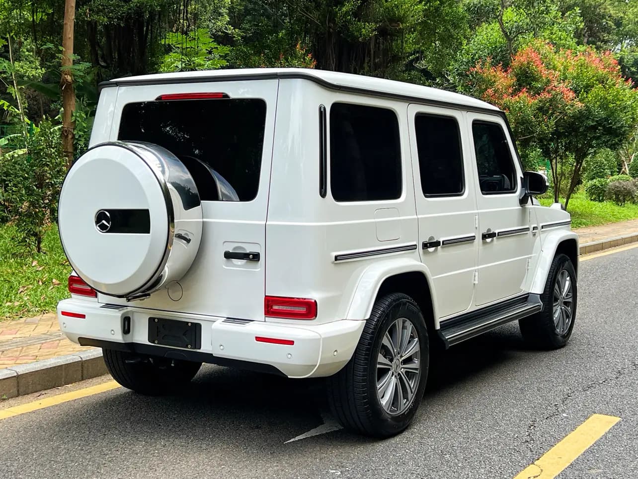 Mercedes-Benz Mercedes Benz G Class 2023 г. 30058 км. — фото 6