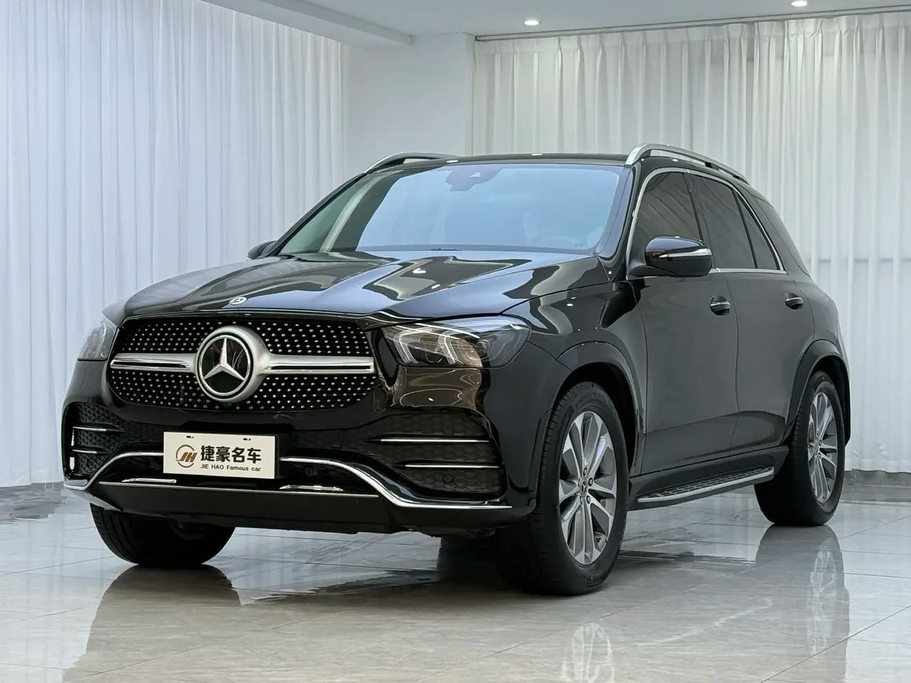 Mercedes-Benz GLE 2023 г. 12126 км.
