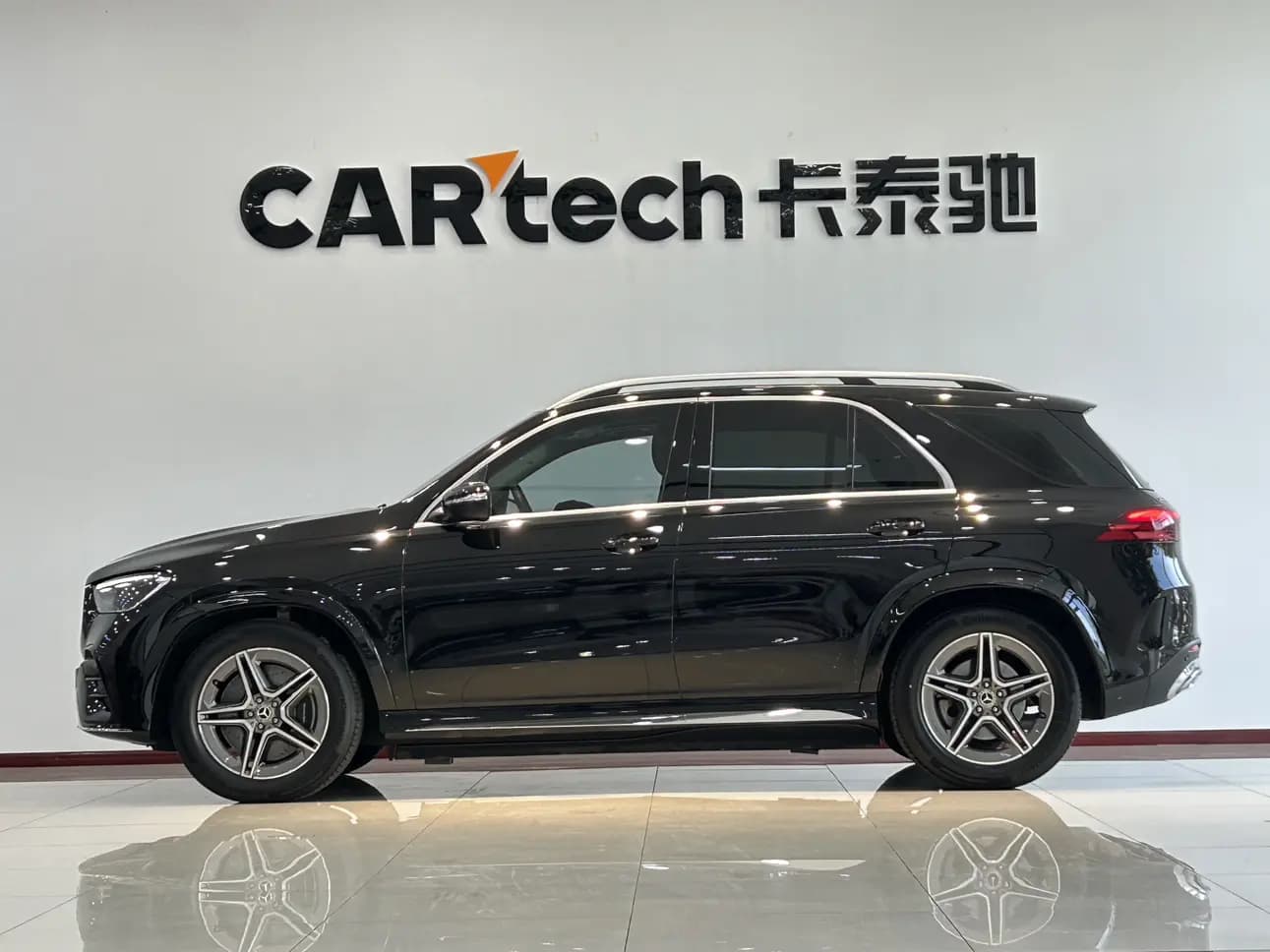 Mercedes-Benz GLE 2024 г. 17128 км. — фото 4