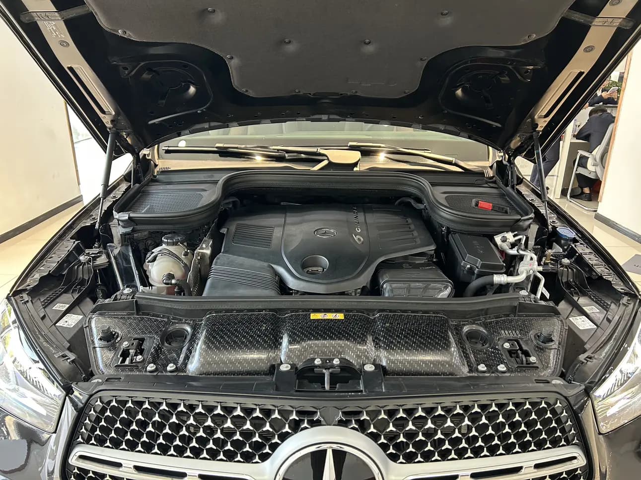 Mercedes-Benz GLE 2024 г. 17128 км. — фото 8