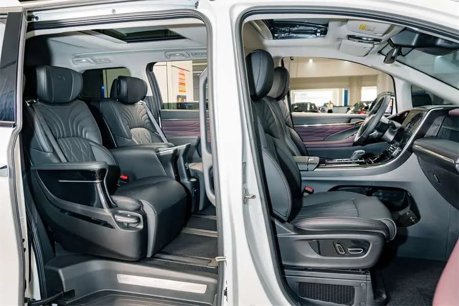 GAC Trumpchi M8 2024 г. 17200 км. — фото 24