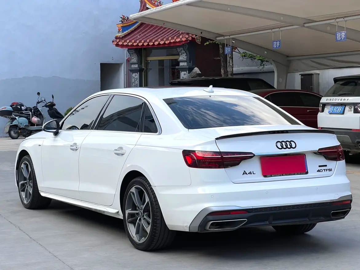 Audi A4L 2023 г. 70028 км. — фото 4