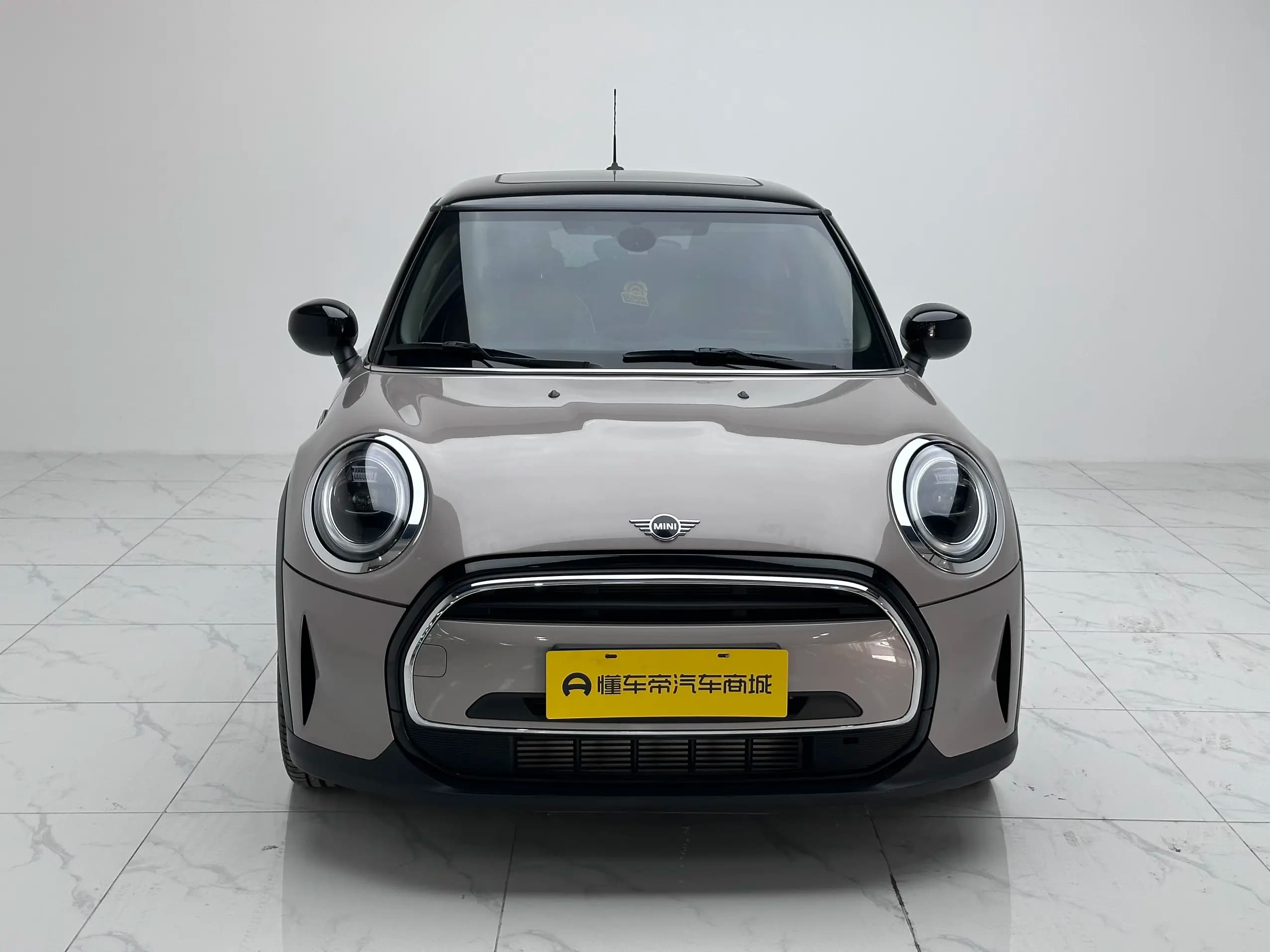 MINI  2021 г. 9100 км. — фото 2