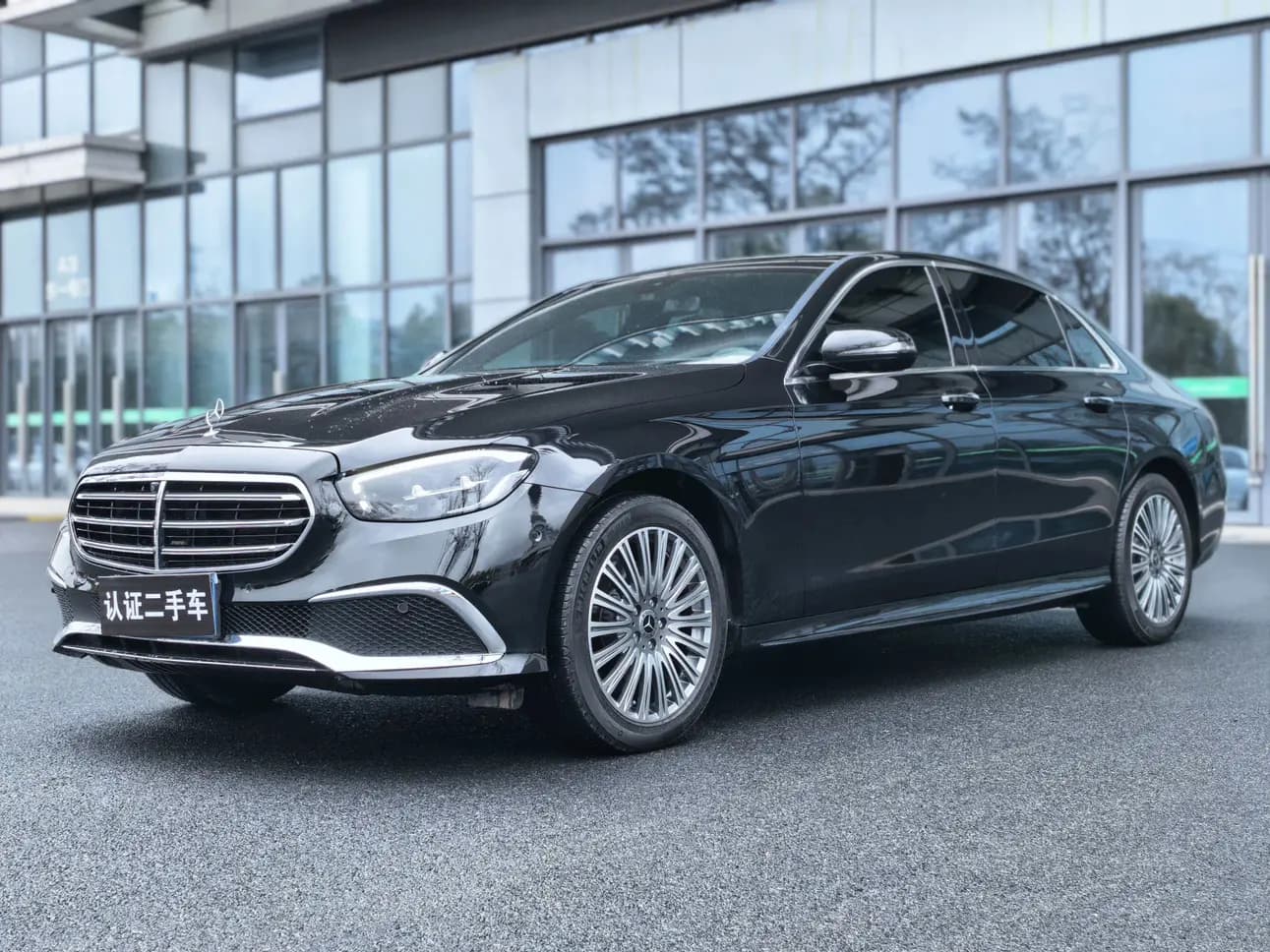 Mercedes-Benz E-Class 2022 г. 56065 км.