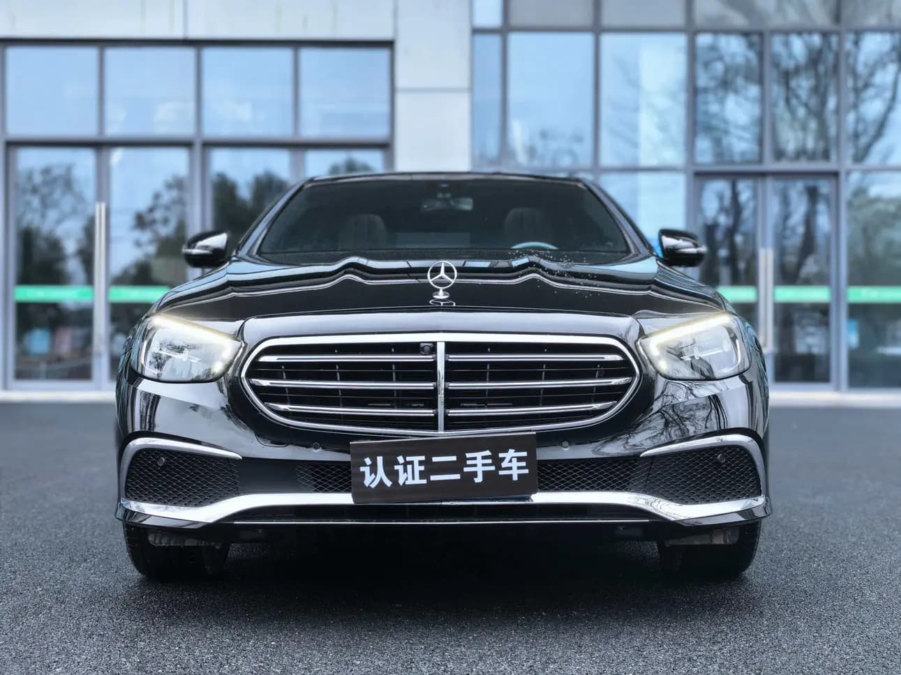 Mercedes-Benz E-Class 2022 г. 56065 км. — фото 2