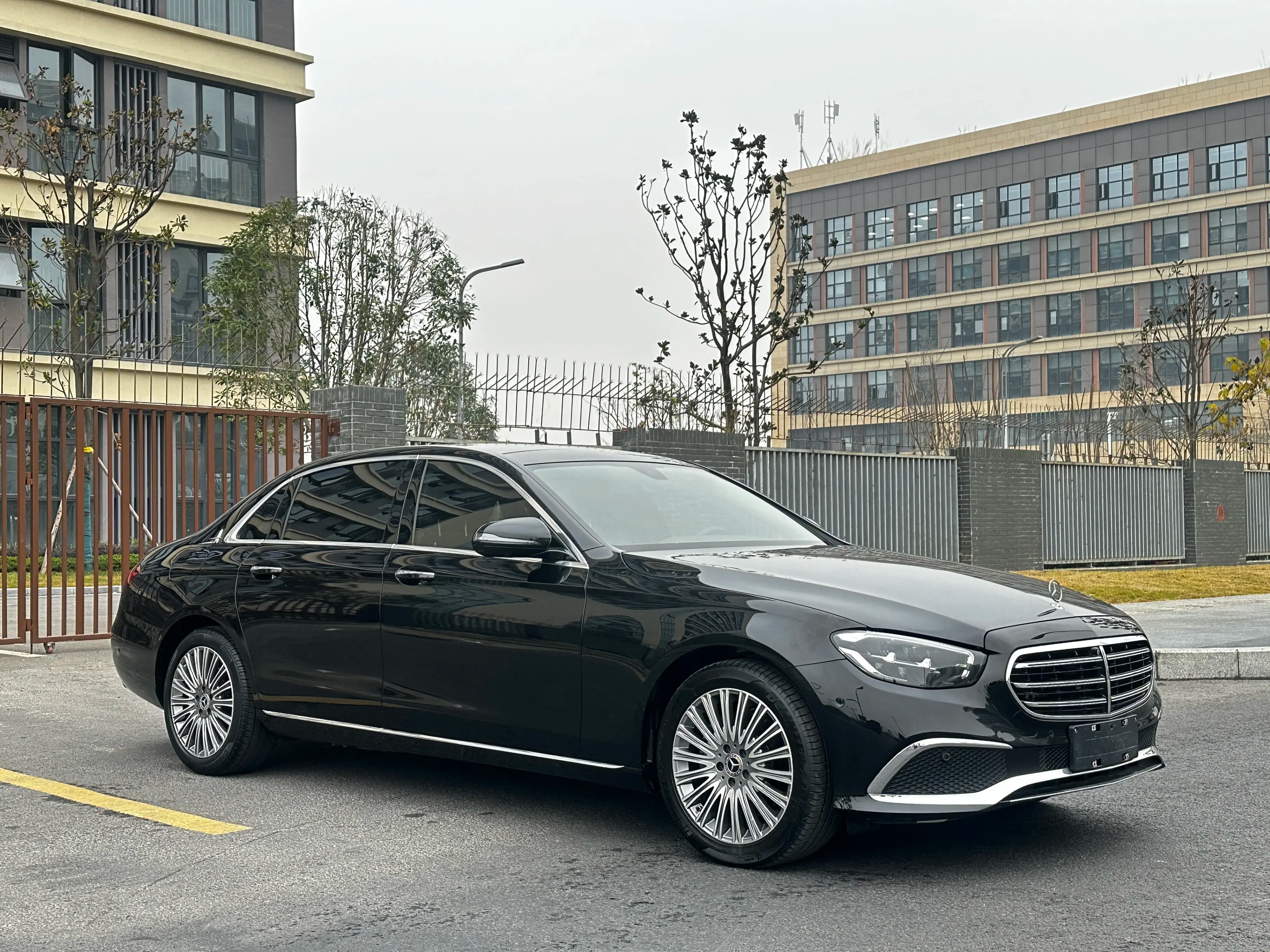 Mercedes-Benz E-Class 2021 г. 42028 км. — фото 3
