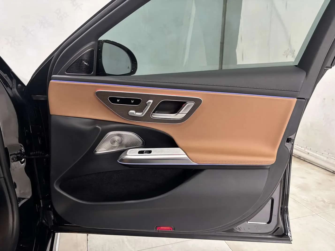 Mercedes-Benz E-Class 2025 г. 3031 км. — фото 31