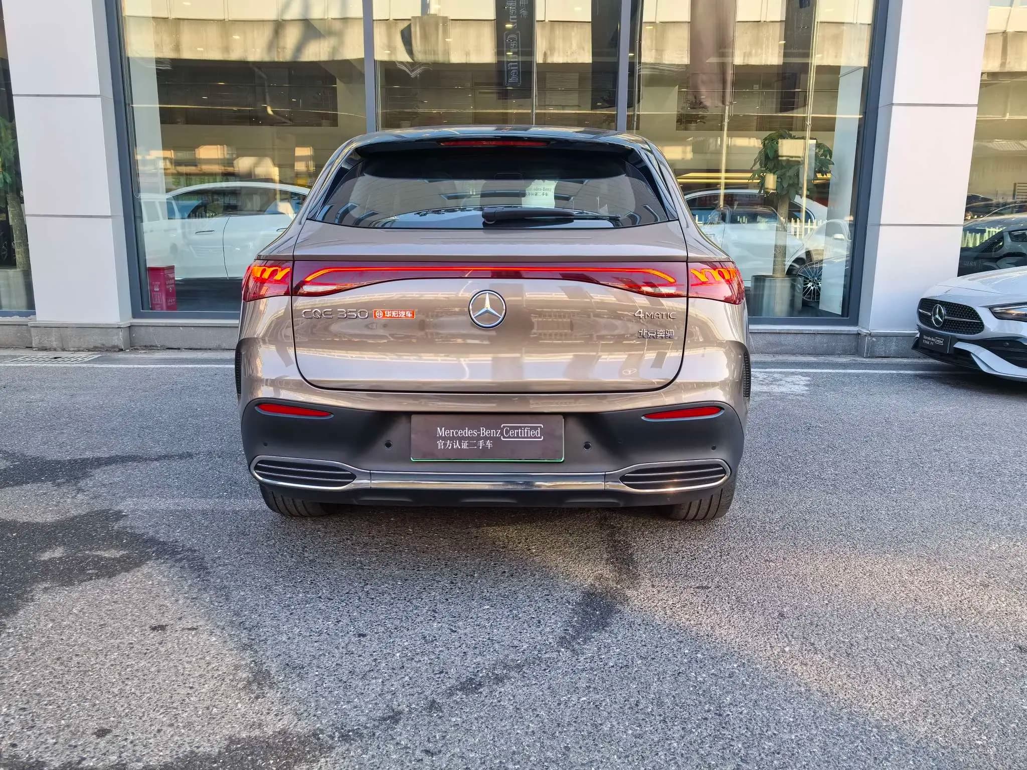 Mercedes-Benz EQE SUV 2023 г. 57129 км. — фото 2