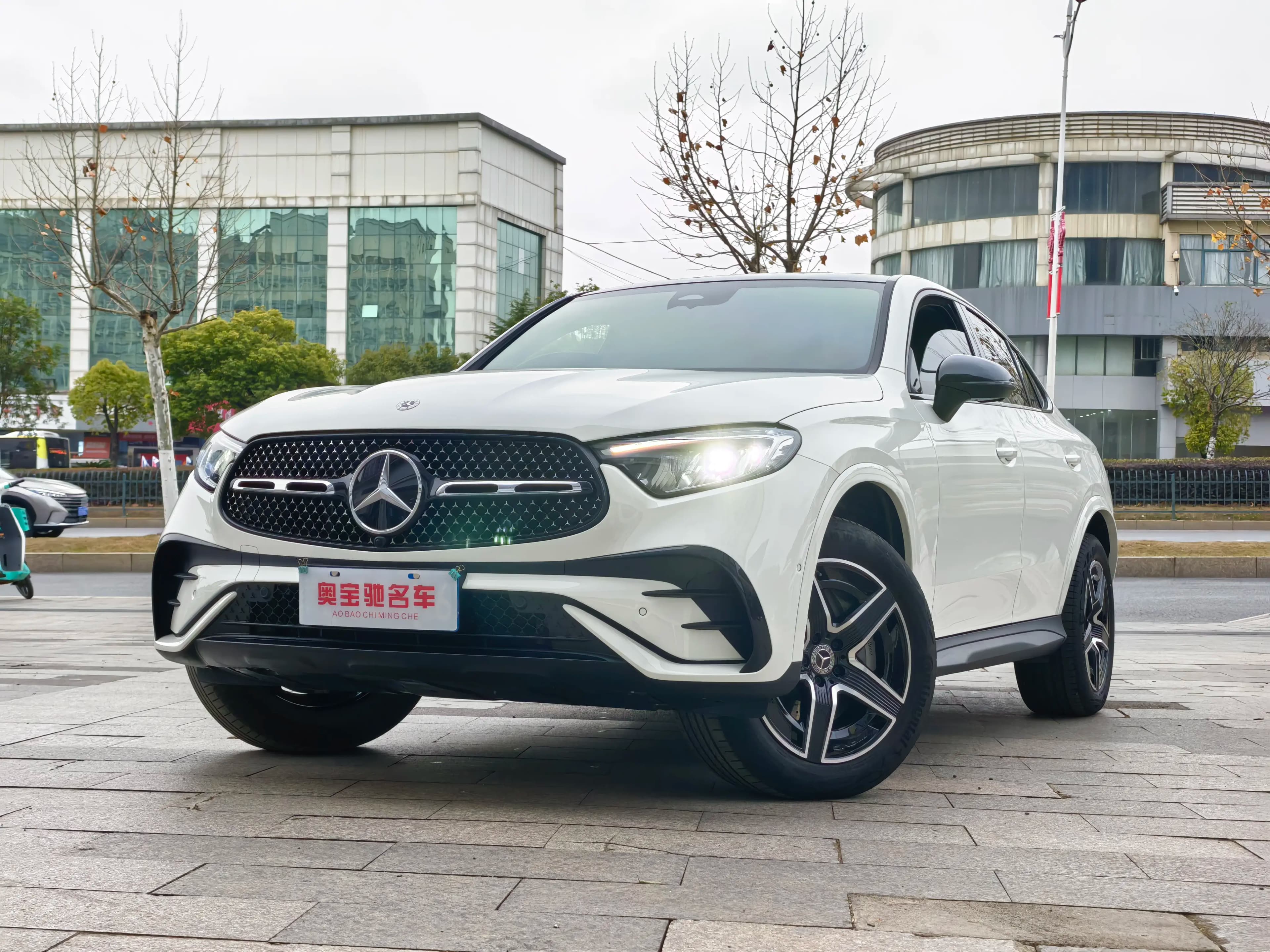 Mercedes-Benz GLC Coupe 2025 г. 5037 км.
