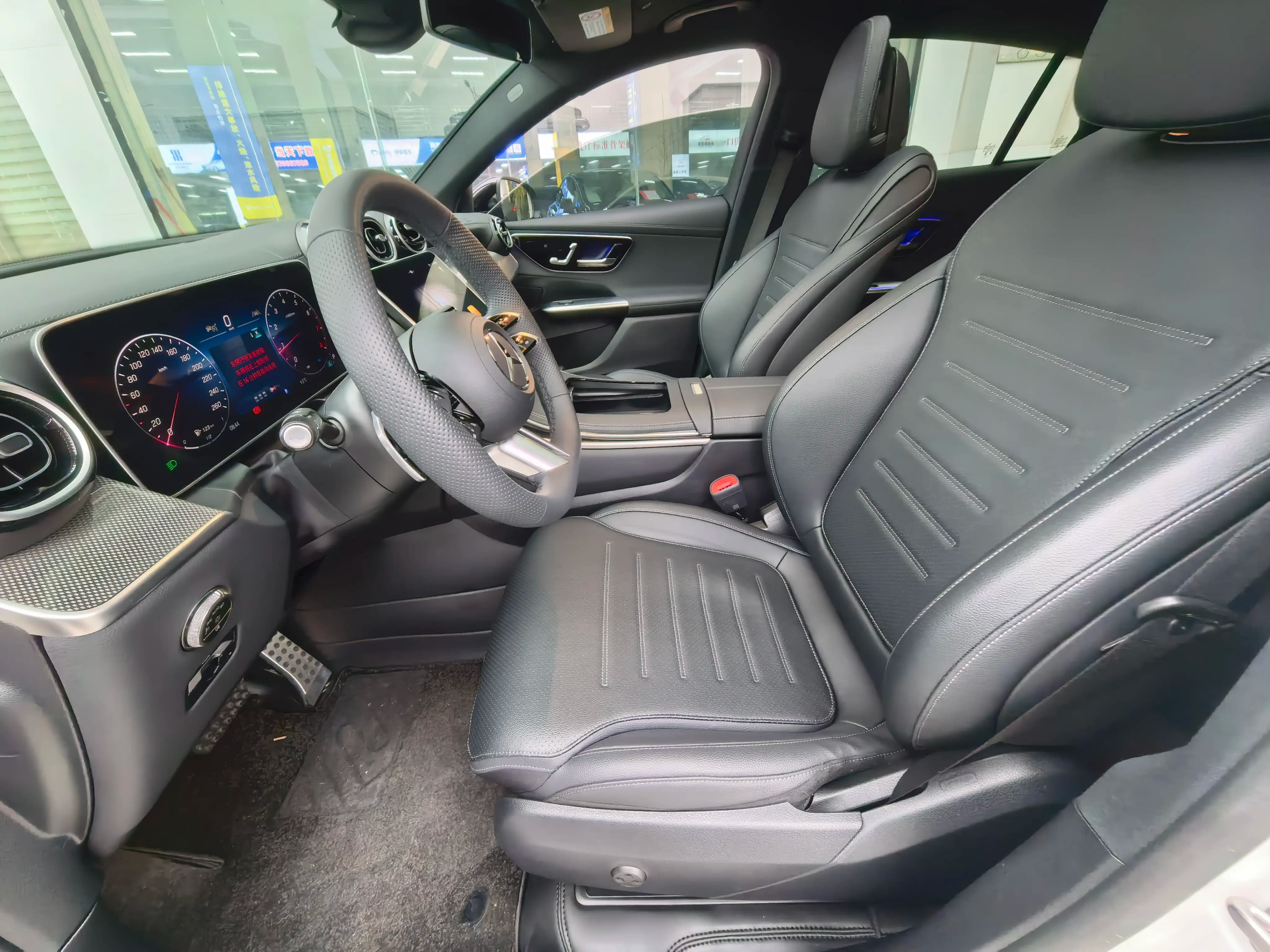 Mercedes-Benz GLC Coupe 2025 г. 5037 км. — фото 10