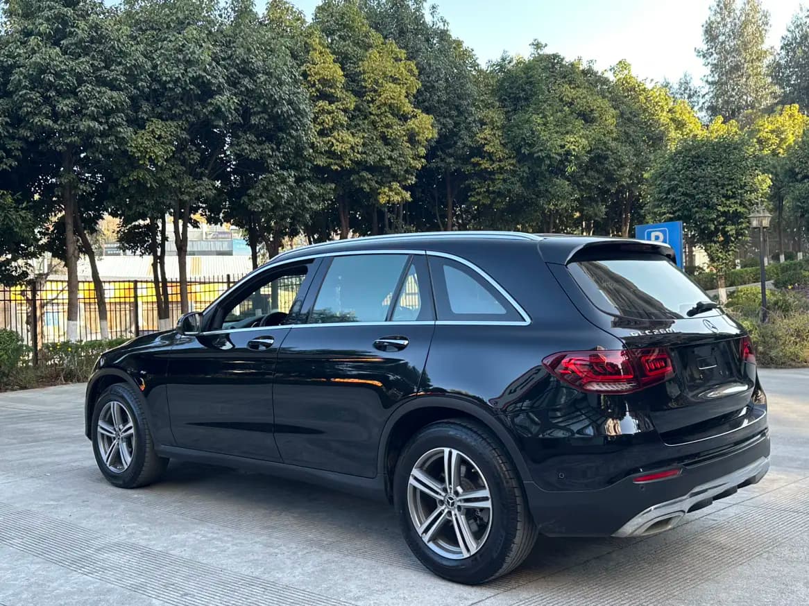 Mercedes-Benz GLC 2021 г. 44148 км. — фото 4