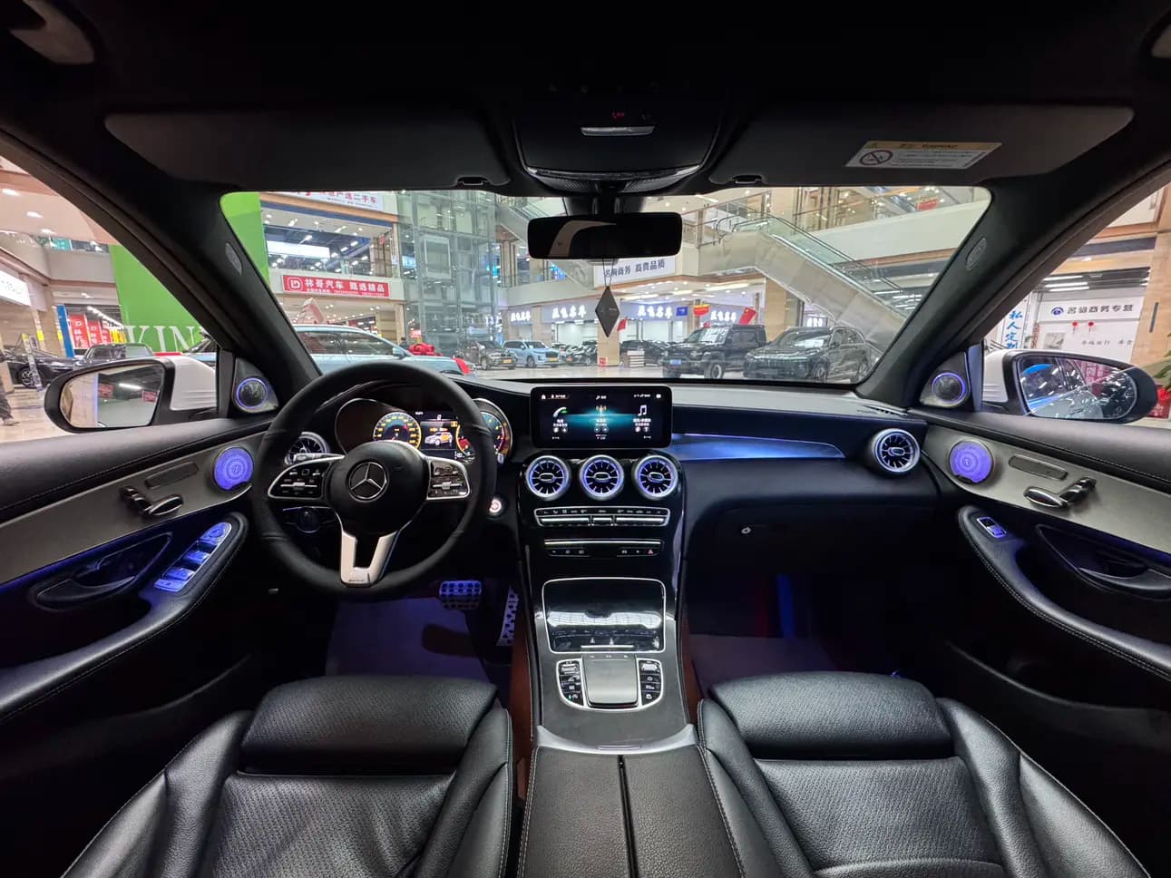 Mercedes-Benz GLC 2021 г. 88849 км. — фото 5