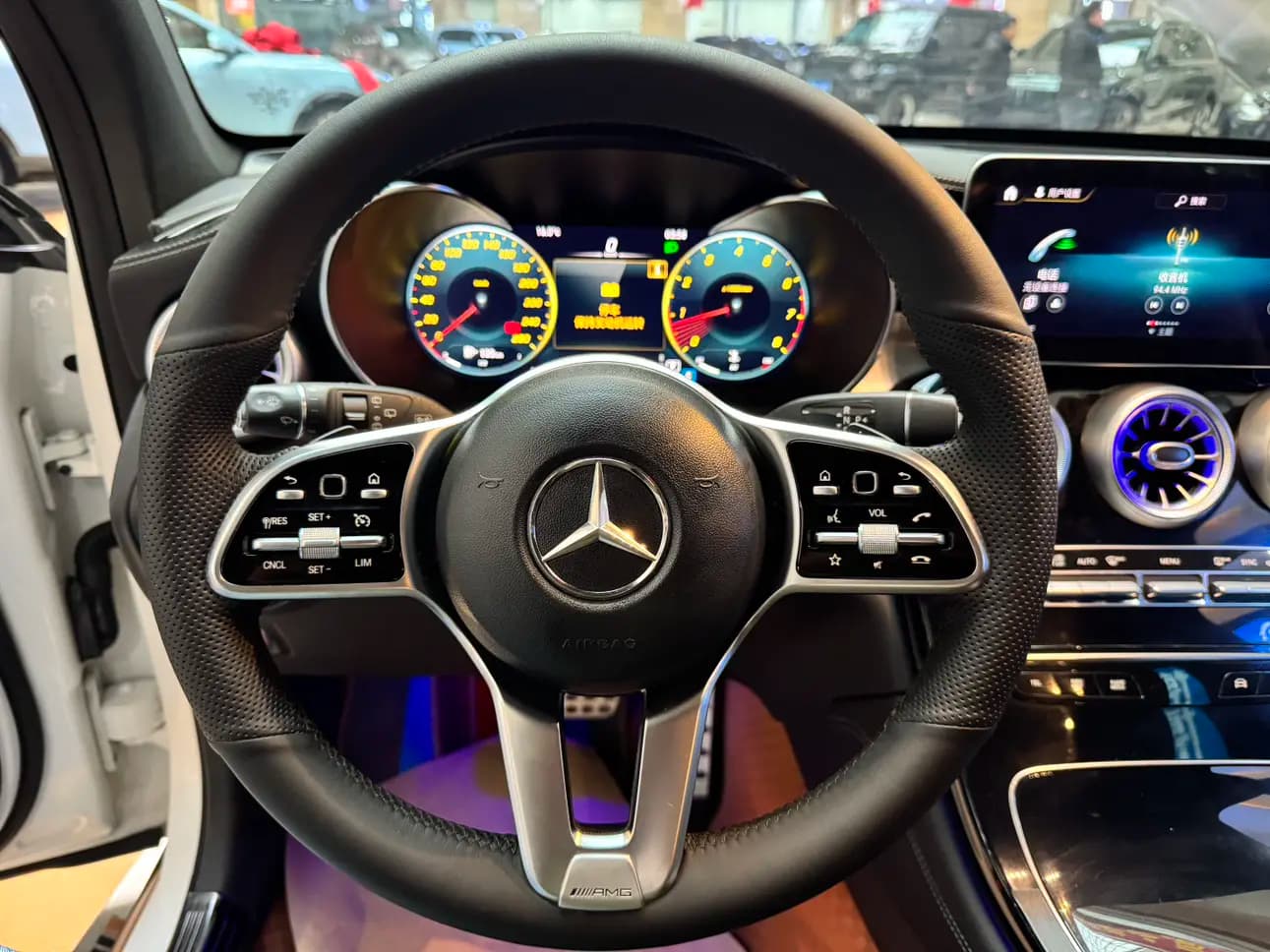 Mercedes-Benz GLC 2021 г. 88849 км. — фото 8
