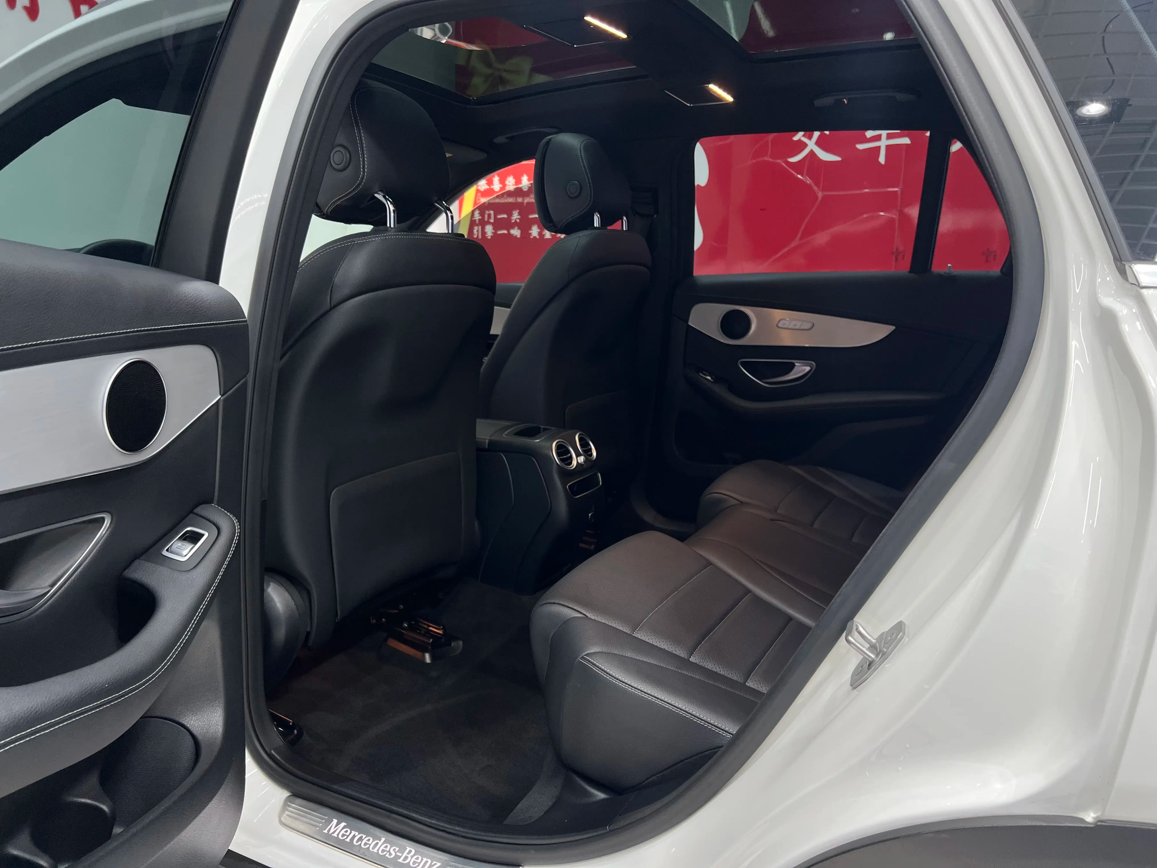 Mercedes-Benz GLC 2021 г. 44000 км. — фото 17