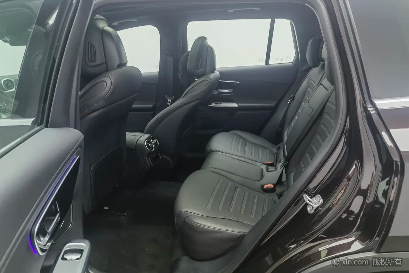 Mercedes-Benz GLC 2024 г. 17201 км. — фото 12