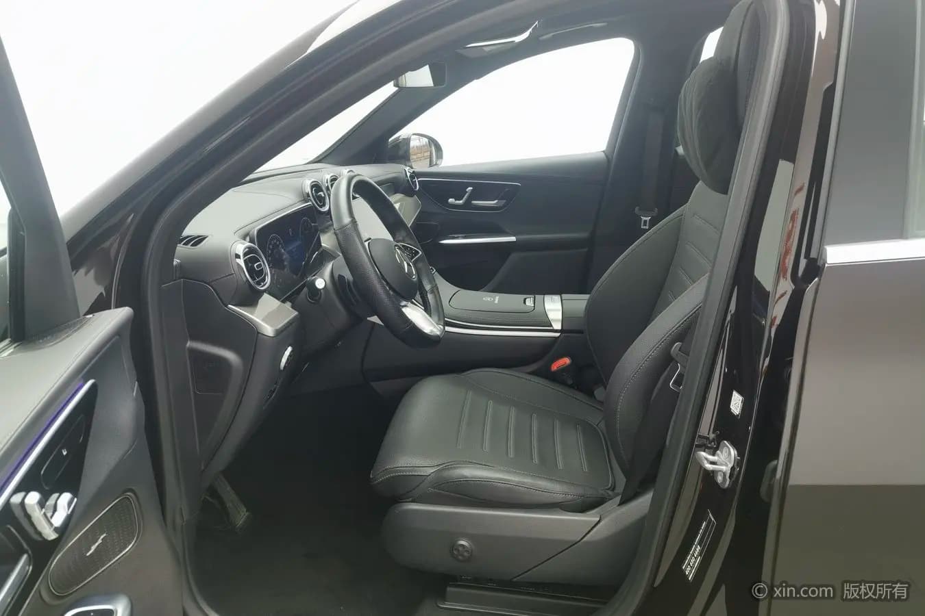 Mercedes-Benz GLC 2024 г. 17201 км. — фото 10