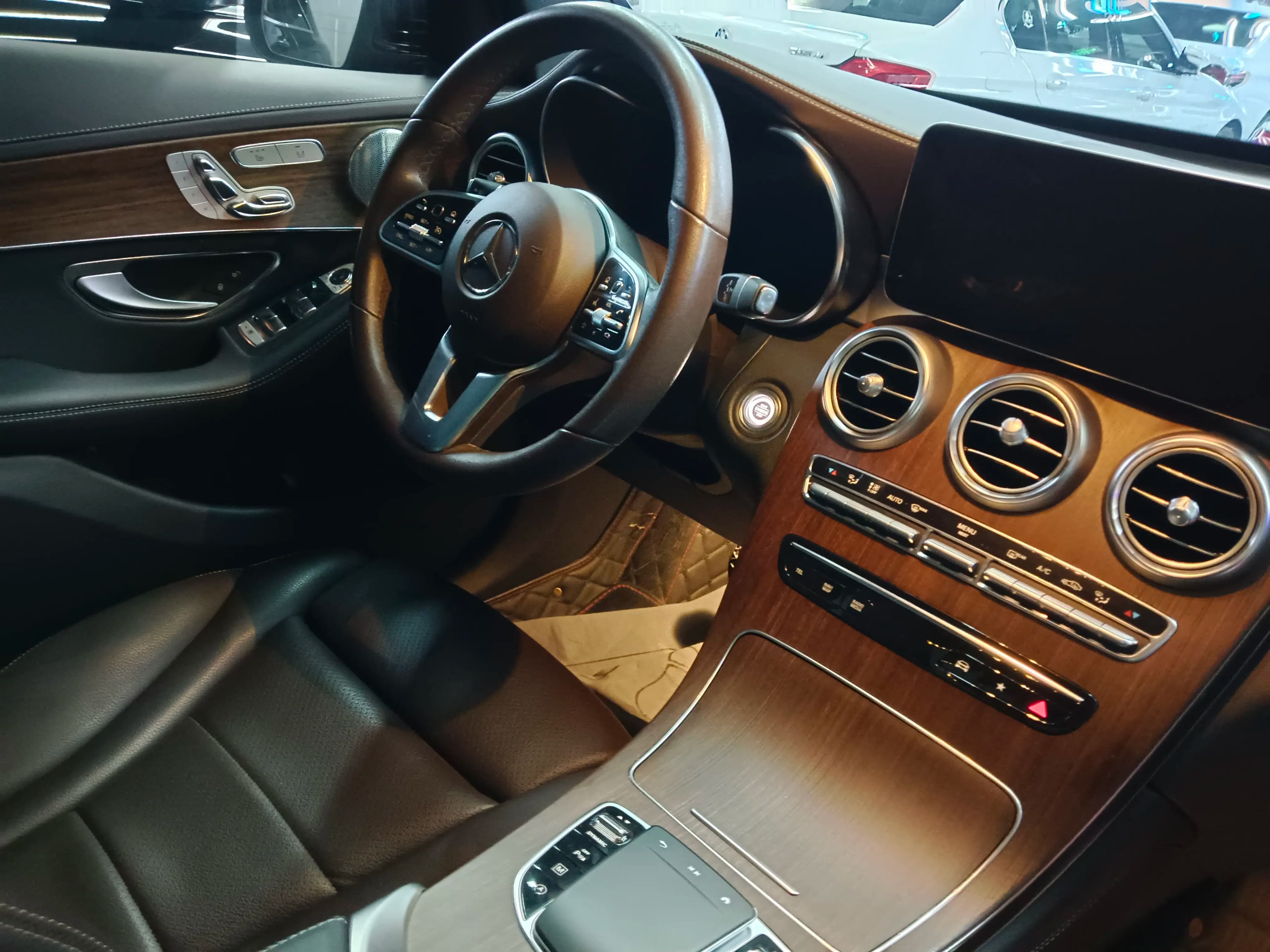 Mercedes-Benz GLC 2021 г. 71002 км. — фото 7