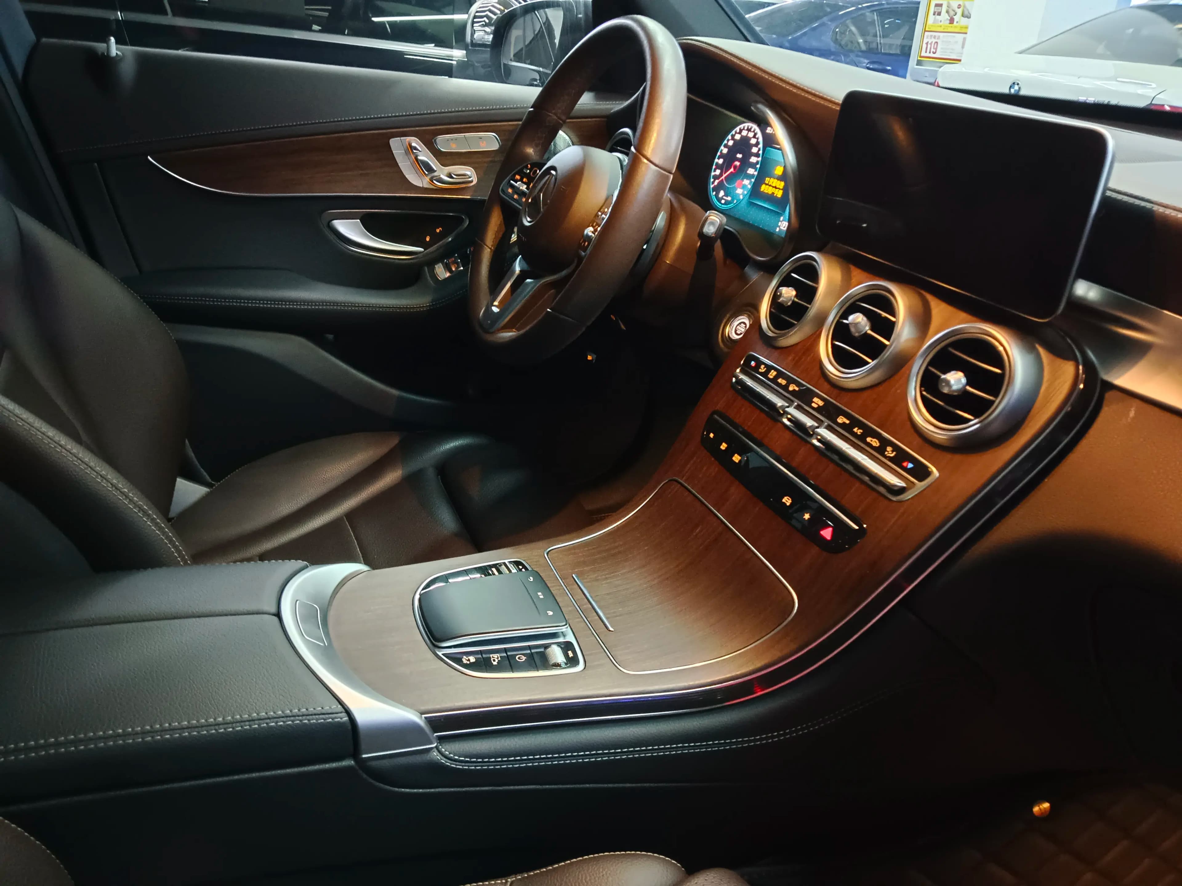 Mercedes-Benz GLC 2021 г. 71002 км. — фото 10