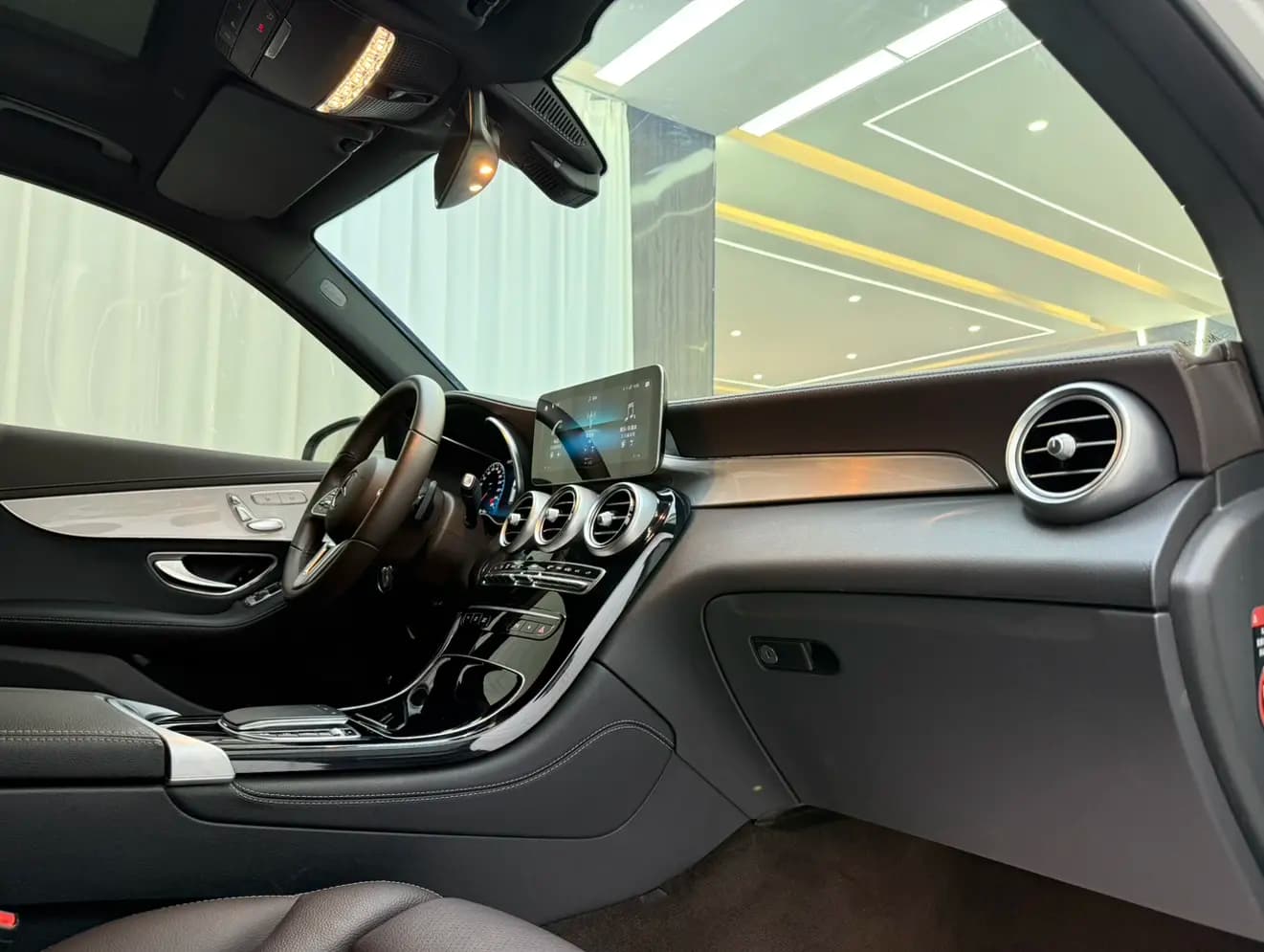 Mercedes-Benz GLC 2021 г. 28004 км. — фото 6