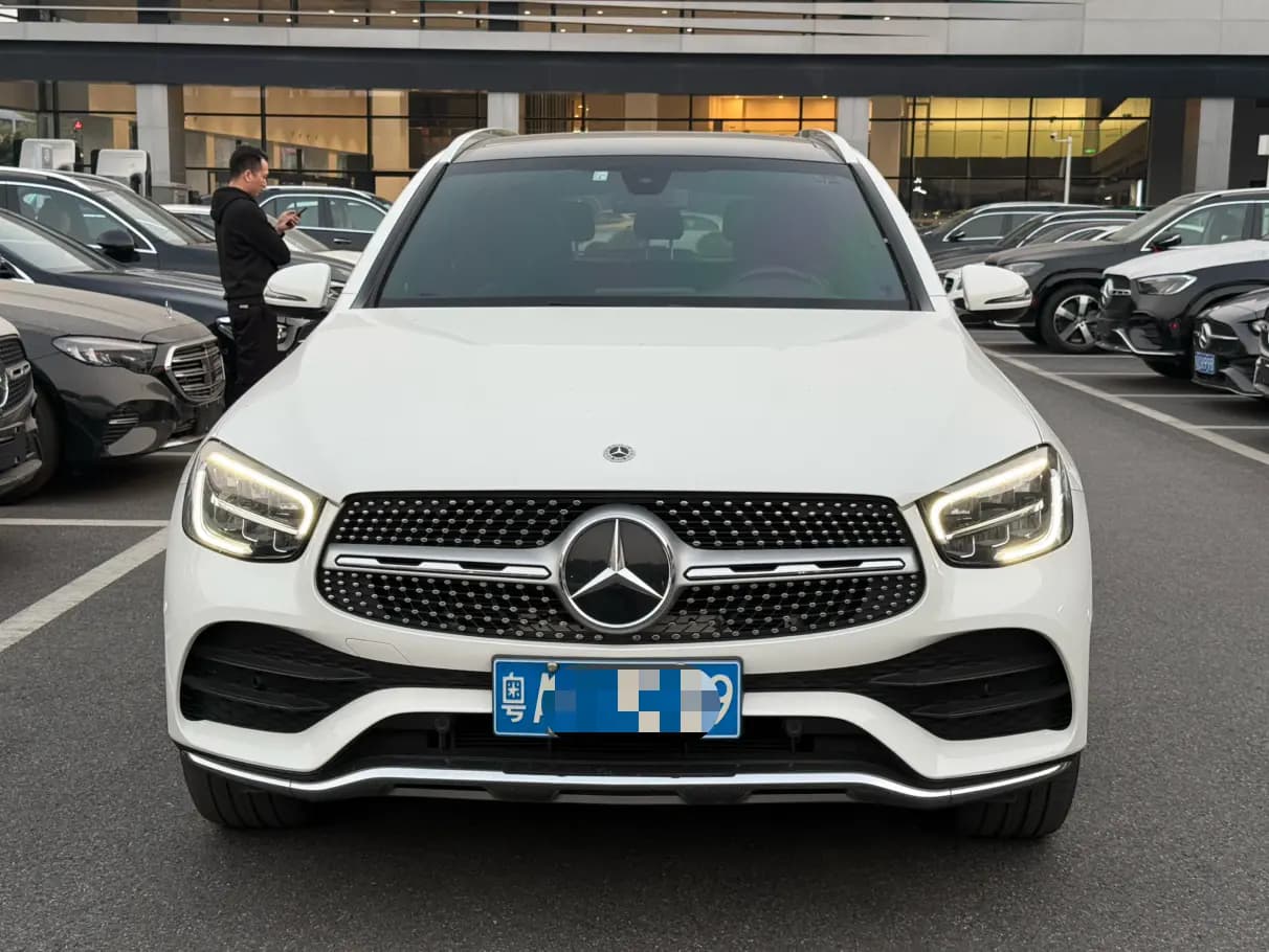 Mercedes-Benz GLC 2023 г. 29805 км. — фото 2