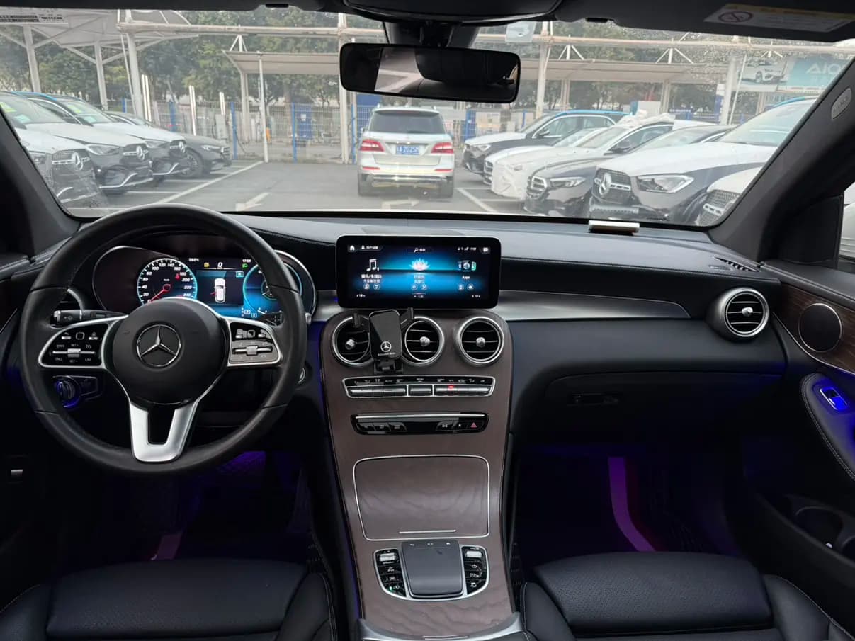 Mercedes-Benz GLC 2023 г. 29805 км. — фото 5
