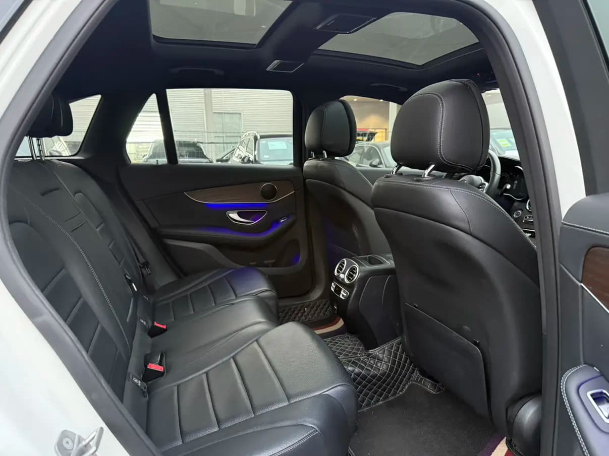 Mercedes-Benz GLC 2023 г. 29805 км. — фото 7