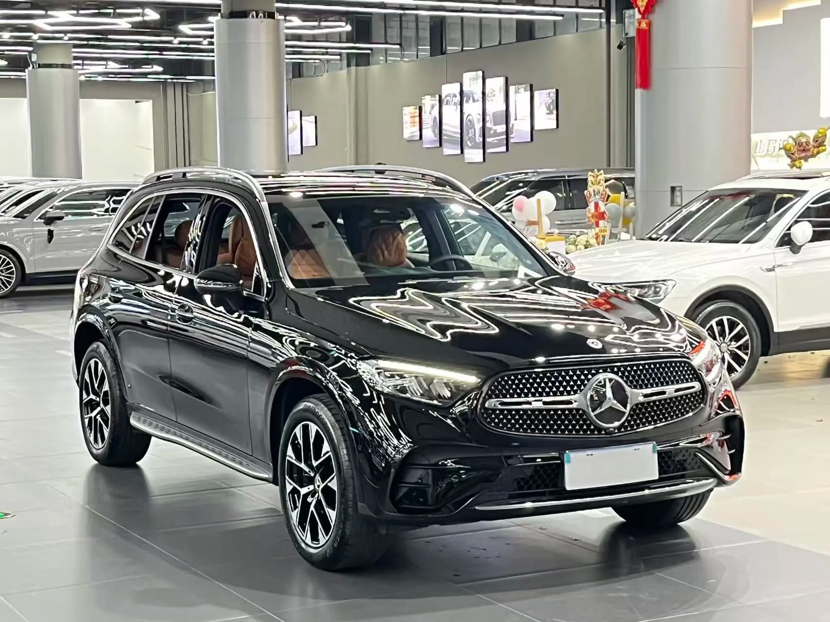 Mercedes-Benz GLC 2024 г. 29010 км. — фото 3