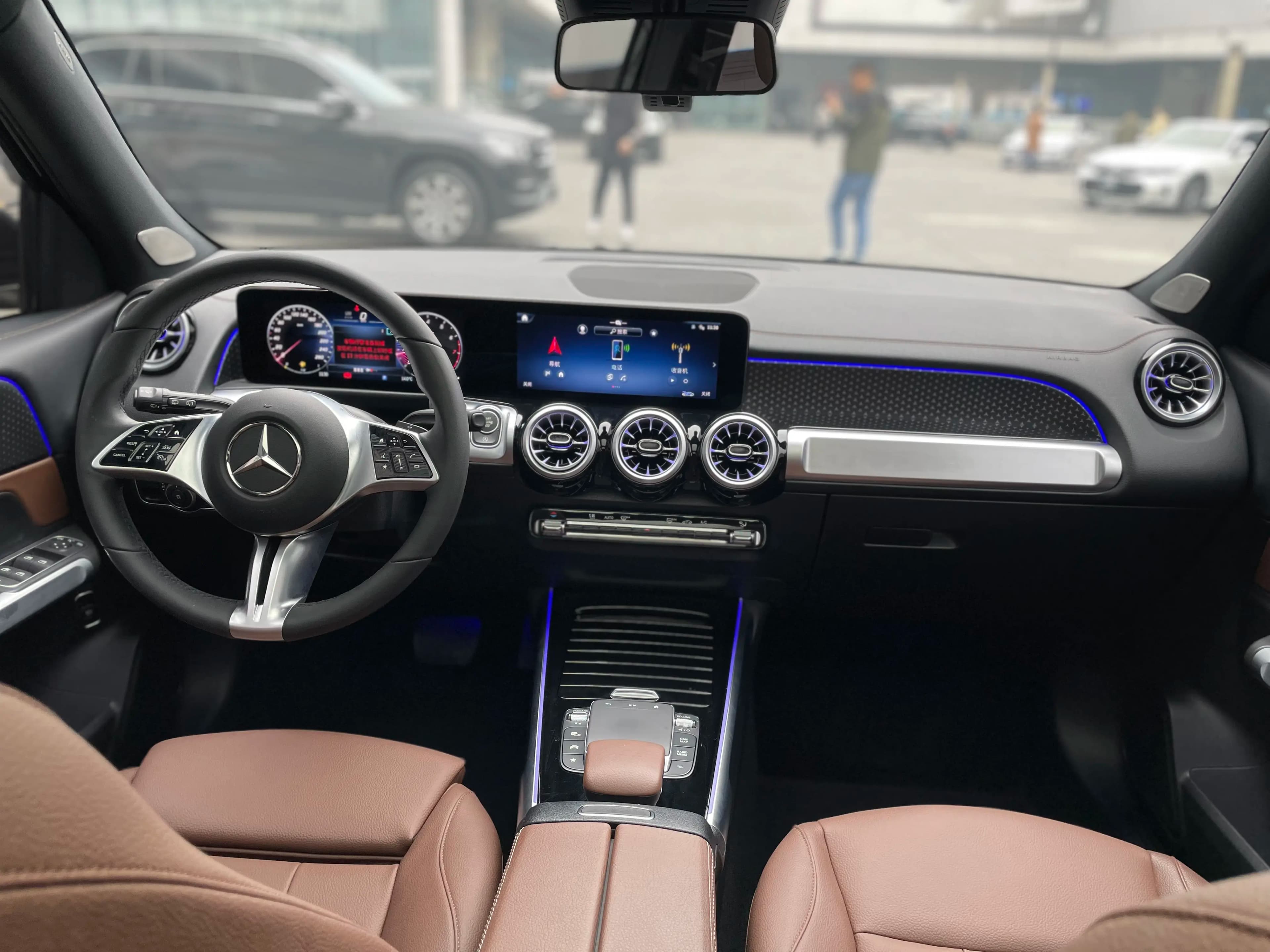 Mercedes-Benz GLB 2024 г. 24023 км. — фото 4