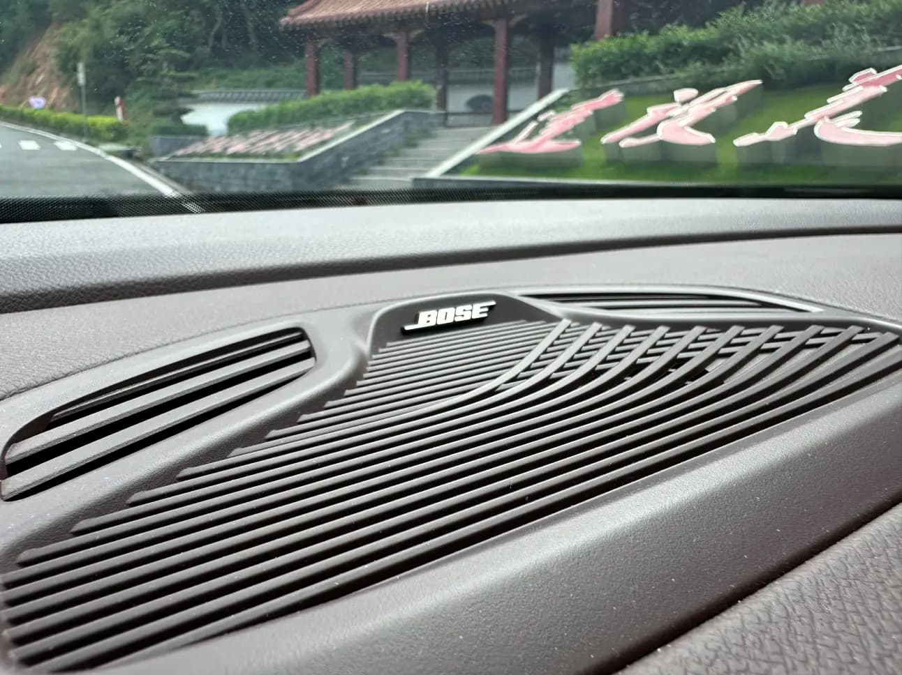 Geely Monjaro 2022 г. 50121 км. — фото 8