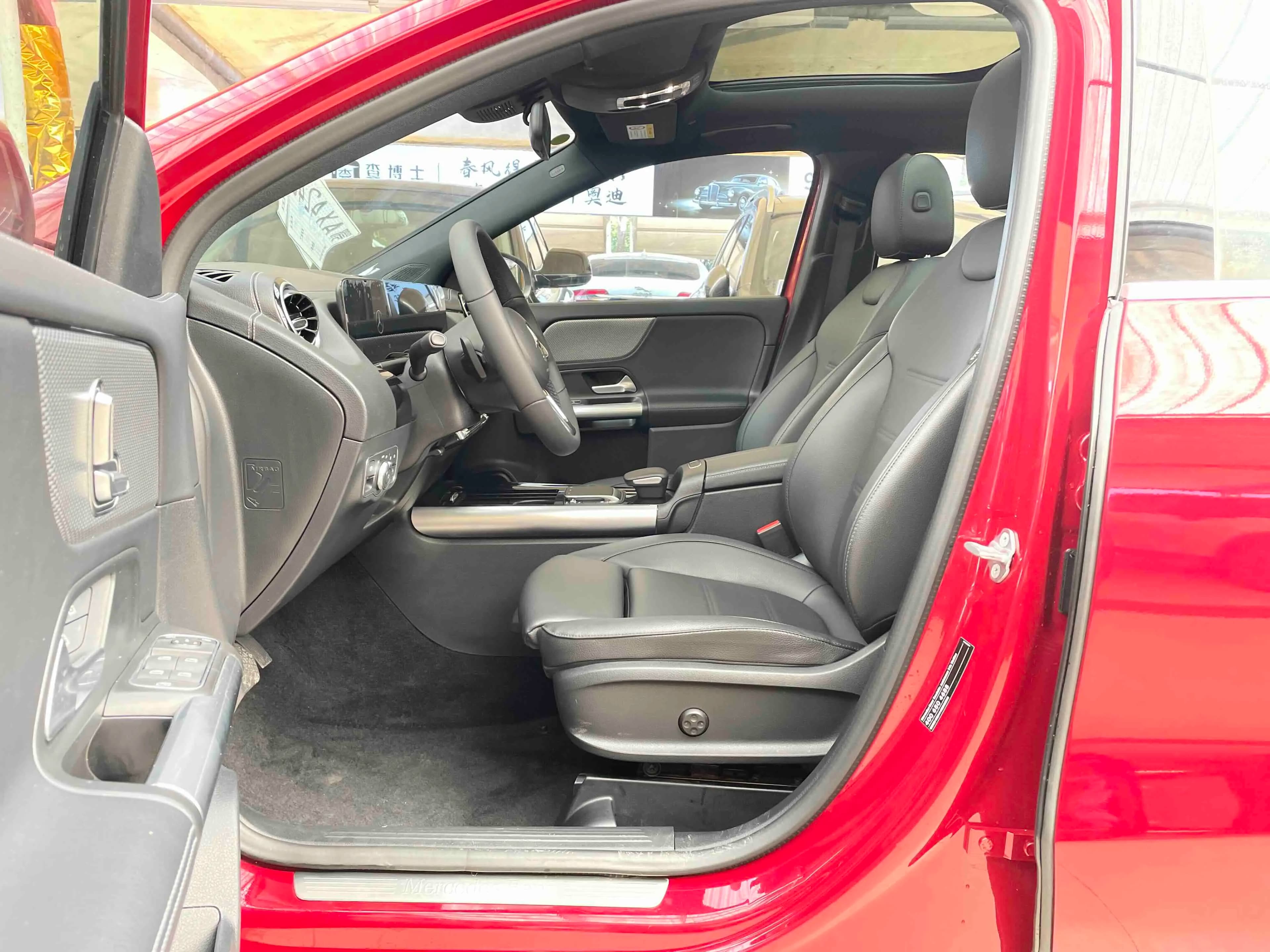 Mercedes-Benz GLA 2024 г. 24054 км. — фото 14