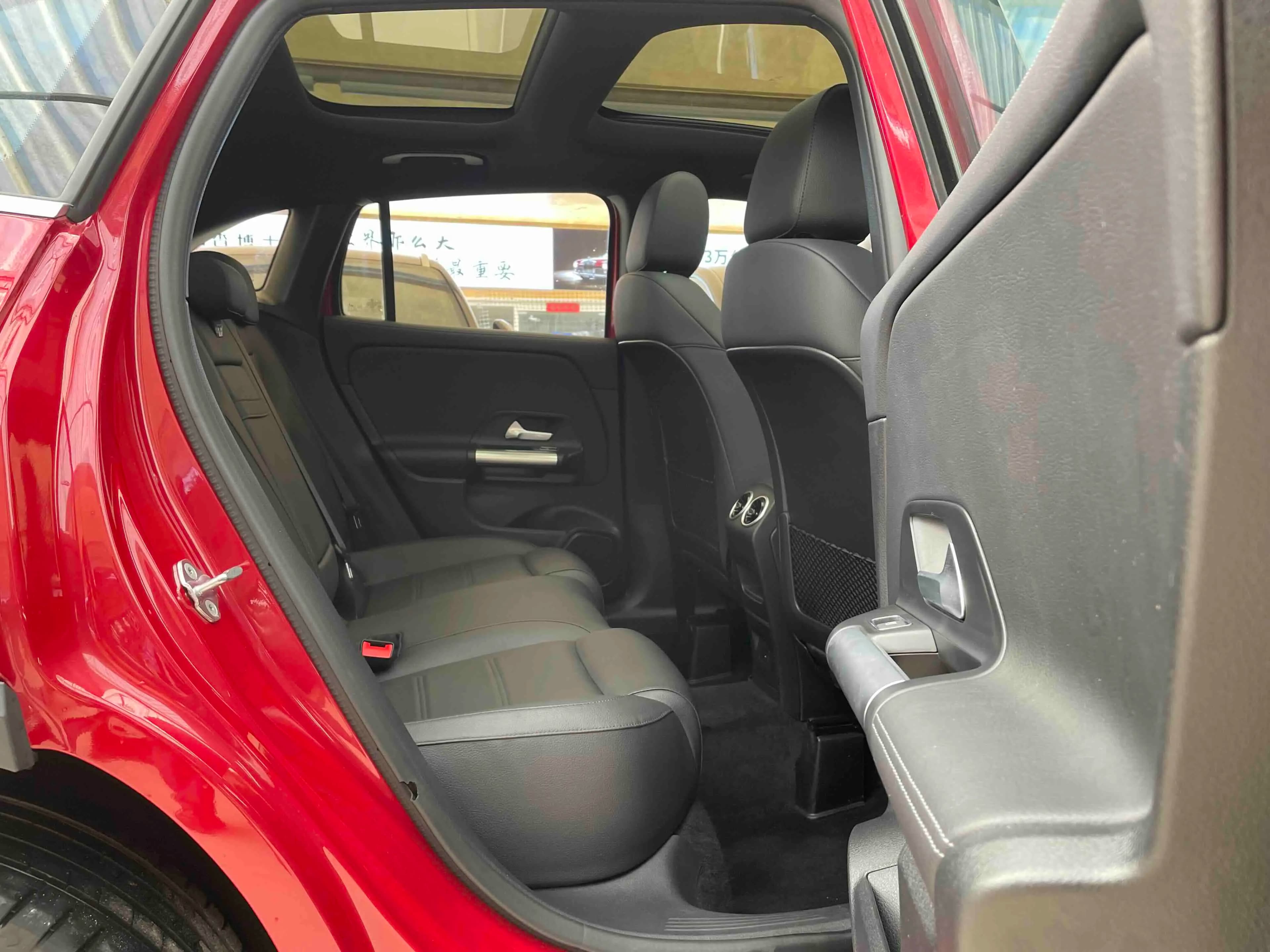 Mercedes-Benz GLA 2024 г. 24054 км. — фото 16