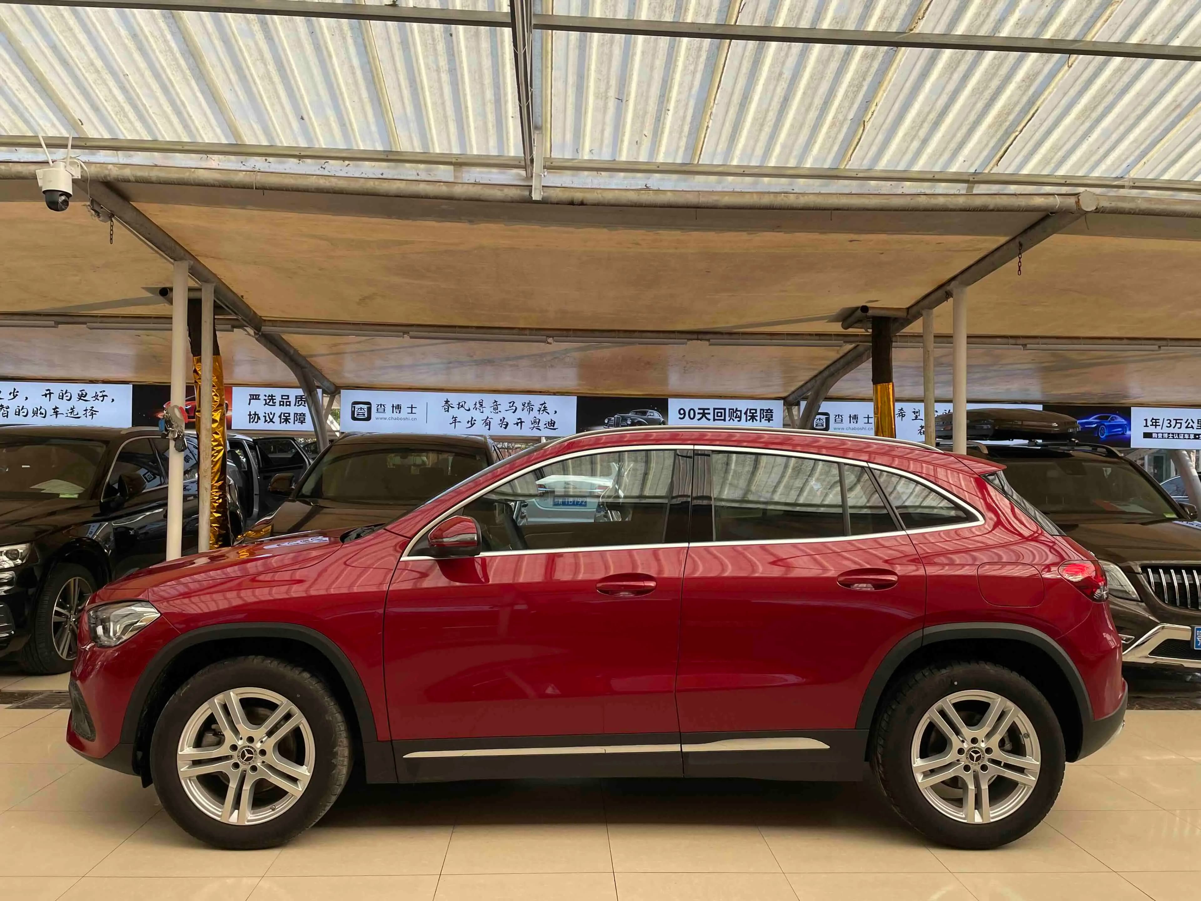Mercedes-Benz GLA 2024 г. 24054 км. — фото 3