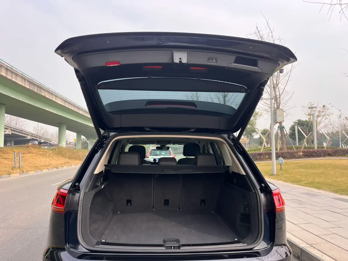 Volkswagen Touareg 2022 г. 65108 км. — фото 12