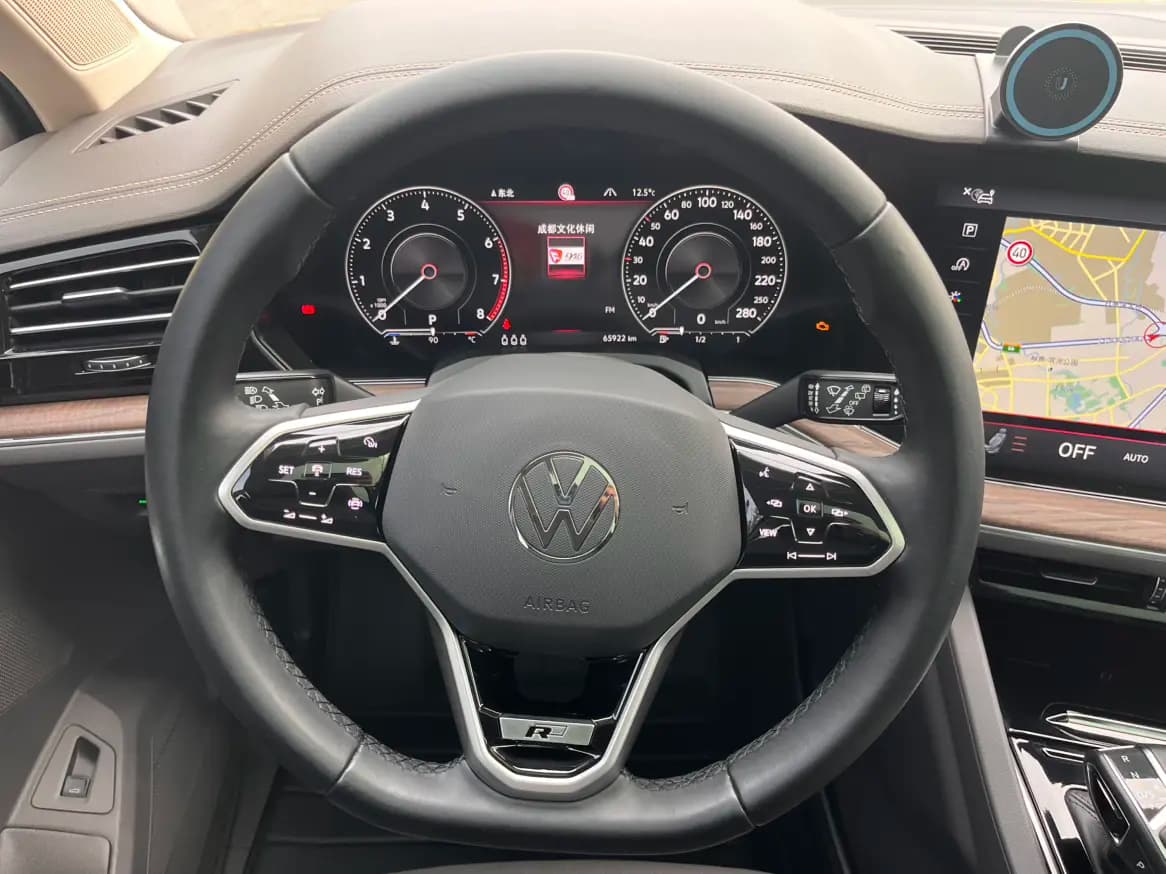 Volkswagen Touareg 2022 г. 65108 км. — фото 6